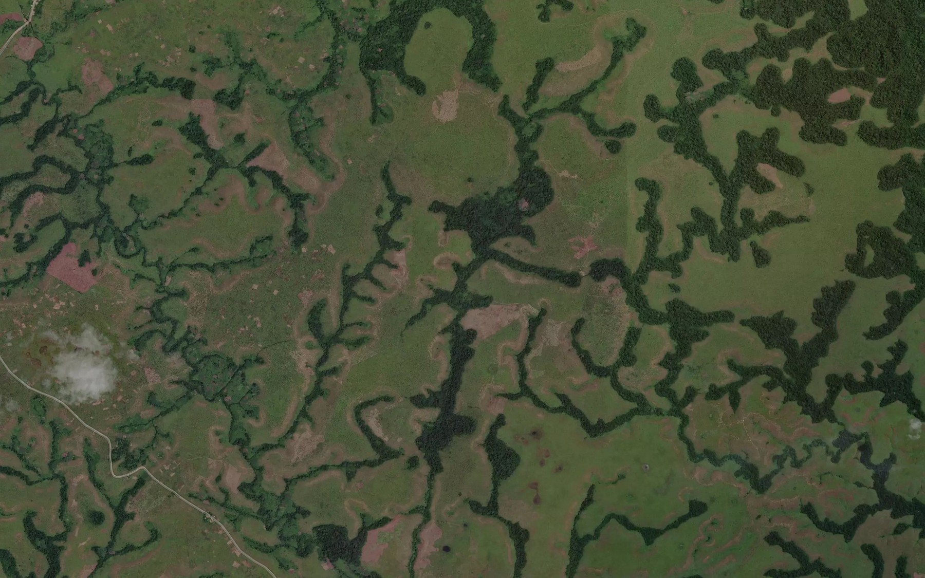Satellite map of the Chutes de Ngahou