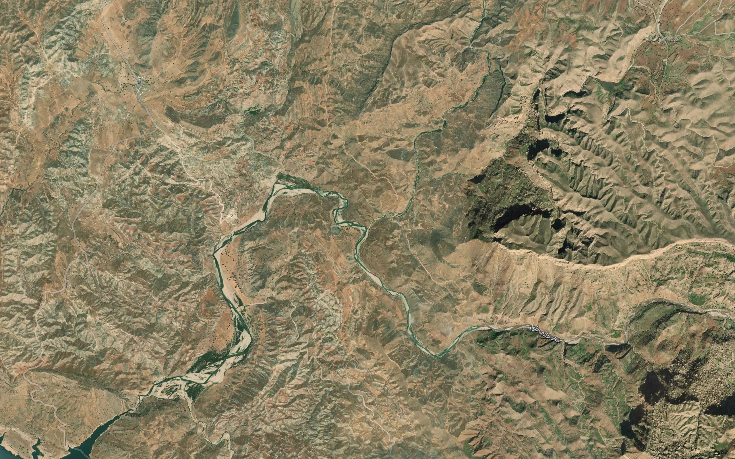 Rudkhaneh-ye Sadatabad