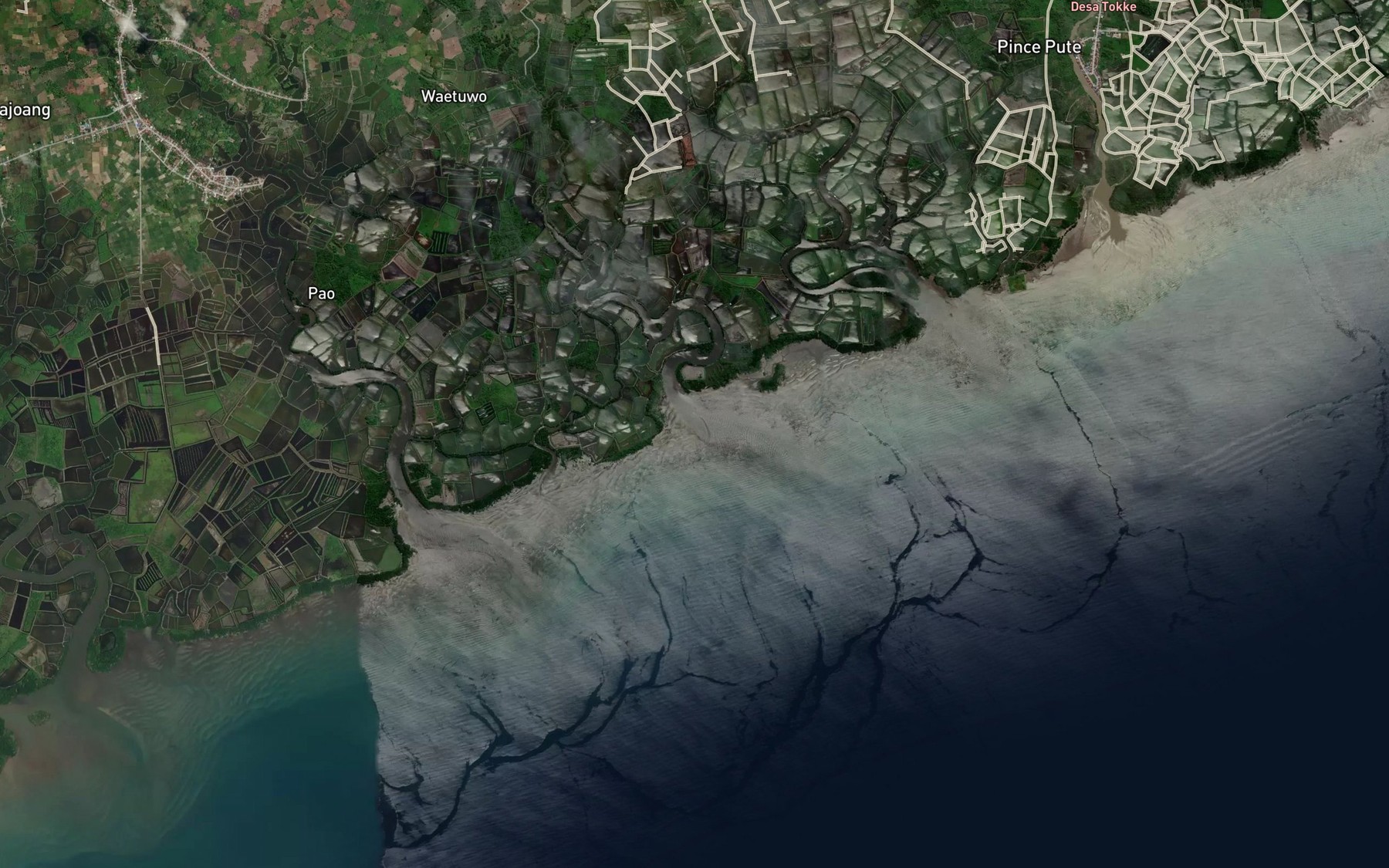Satellite map of the Salu Bakubaku
