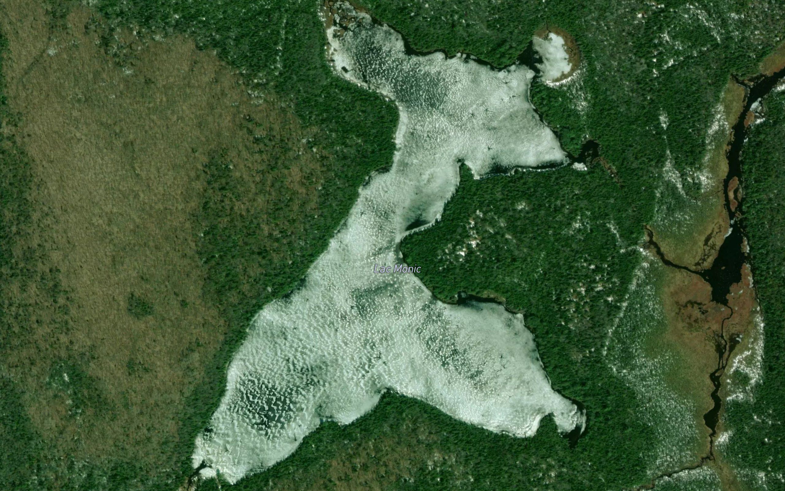Lac Monic