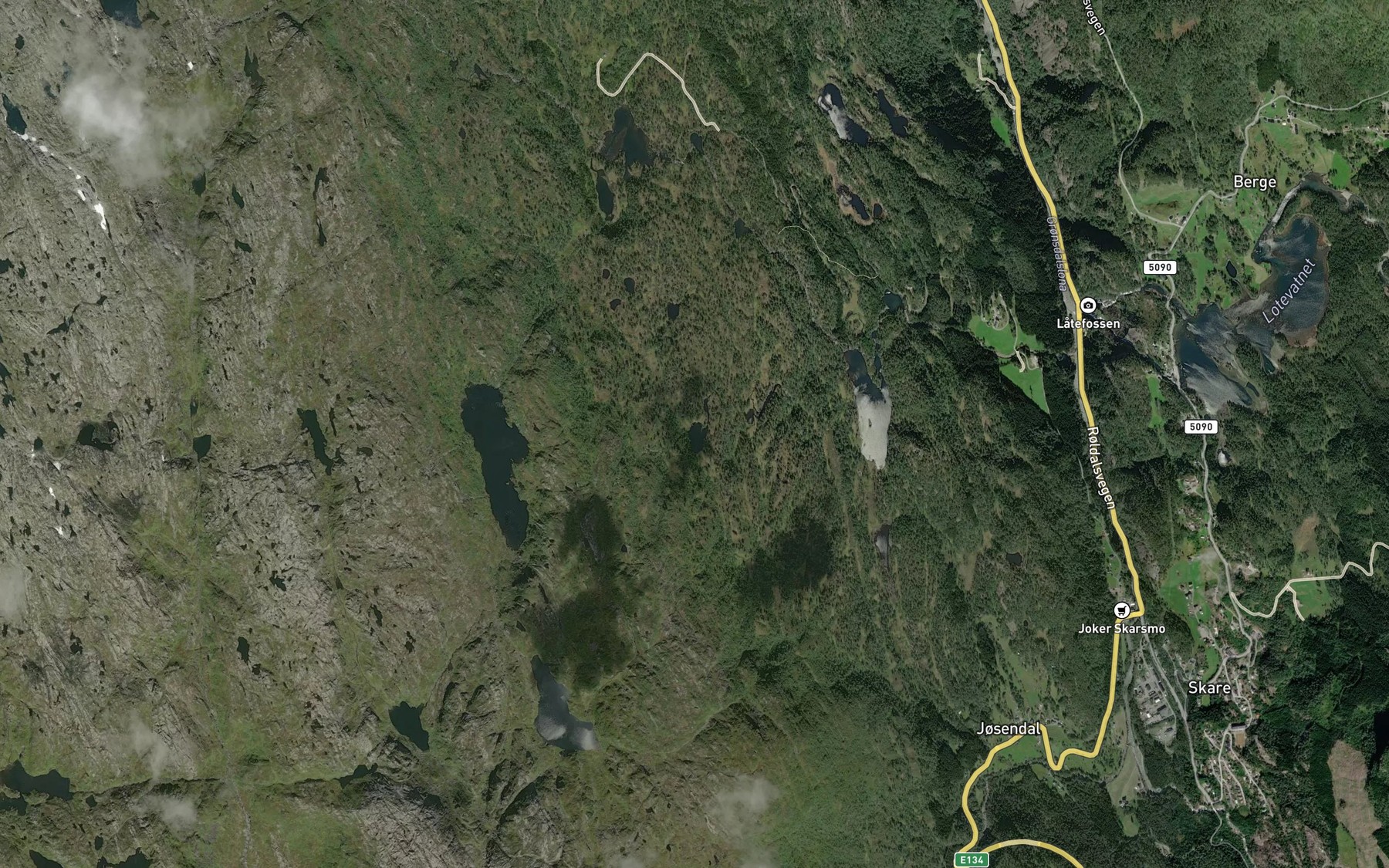 Satellite map of the Hellesvatnet