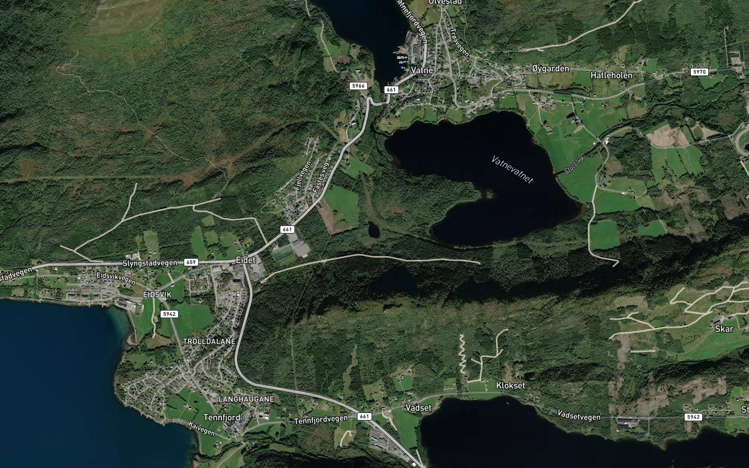 Lomstjorna