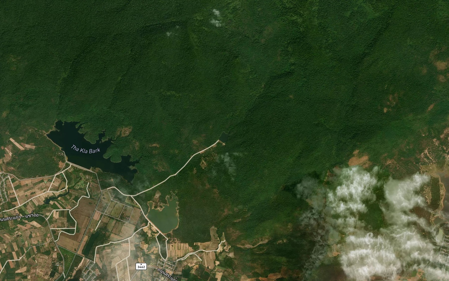 Satellite map of the Ang Kep Nam Chong Klam