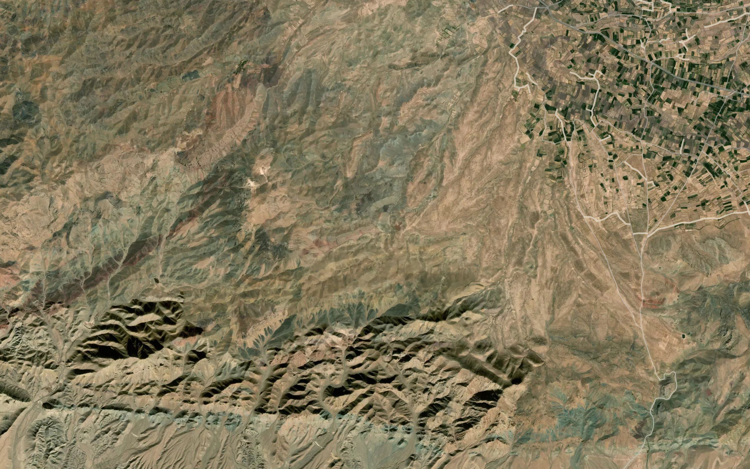 Cheshmeh-ye Aghol-e Gu