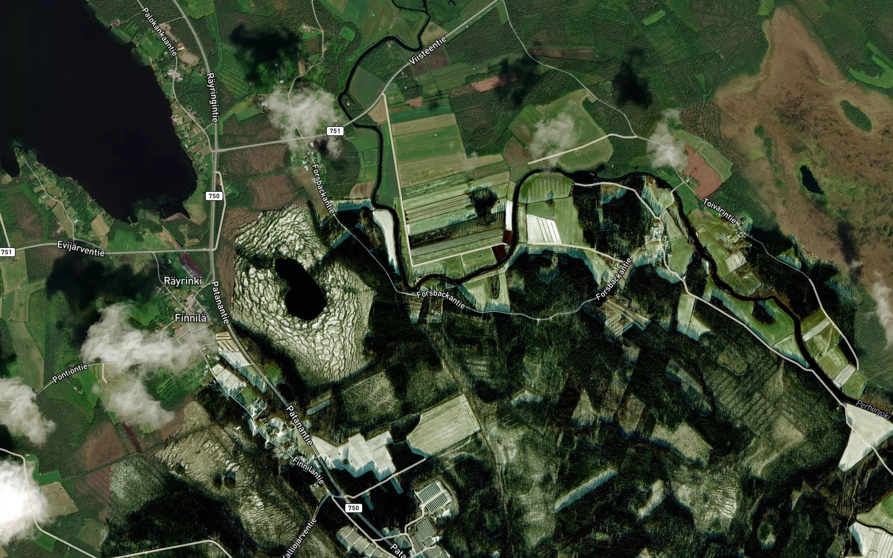 Satellite map of the Ruunarauma