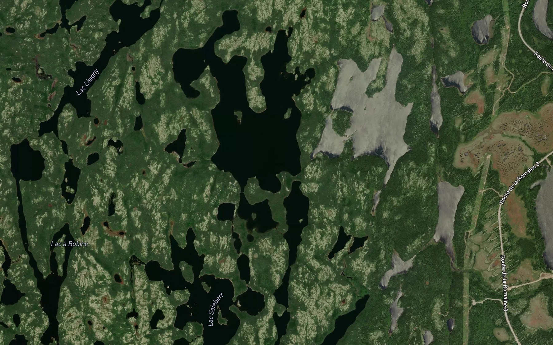Satellite map of the Lacs Kaumutshistukuaneu