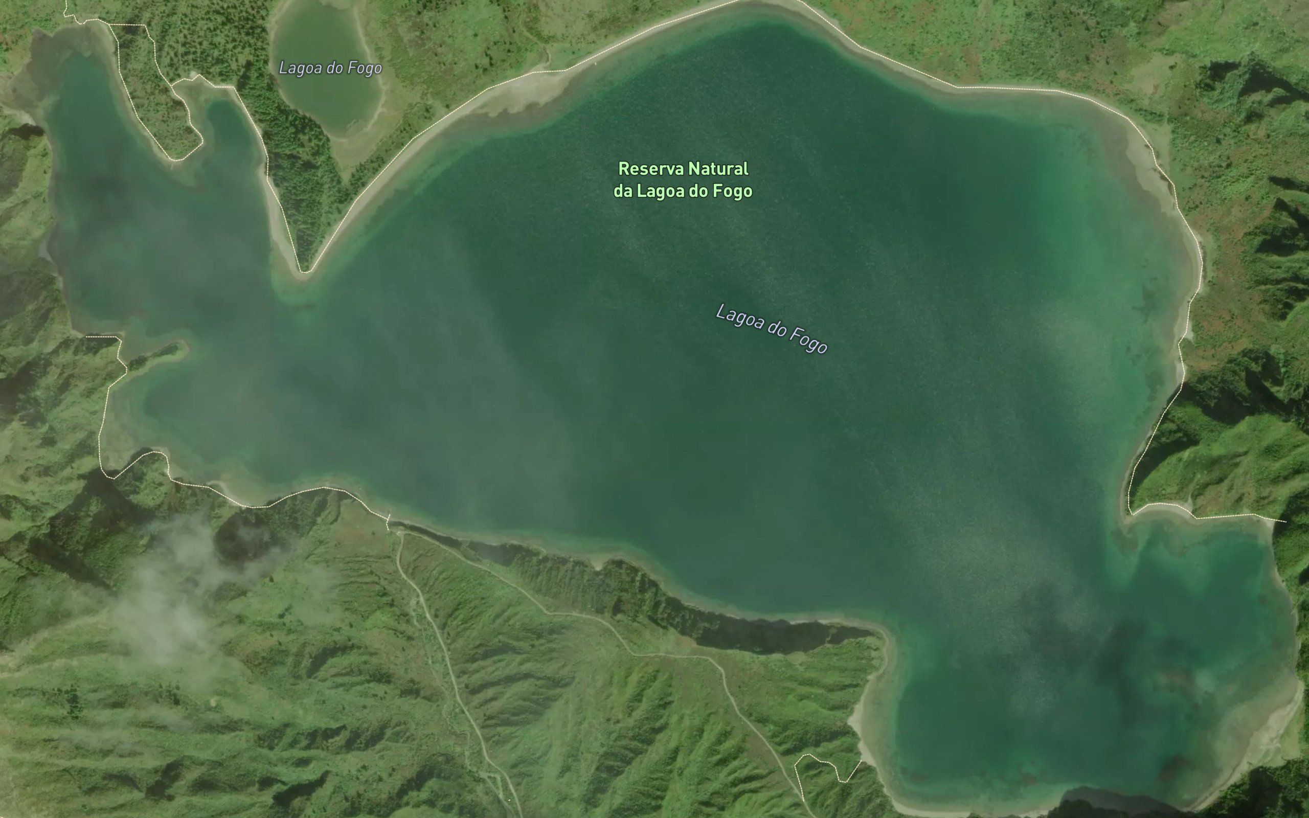 Lagoa do Fogo