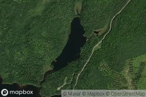 Petit lac des Becs-Scie