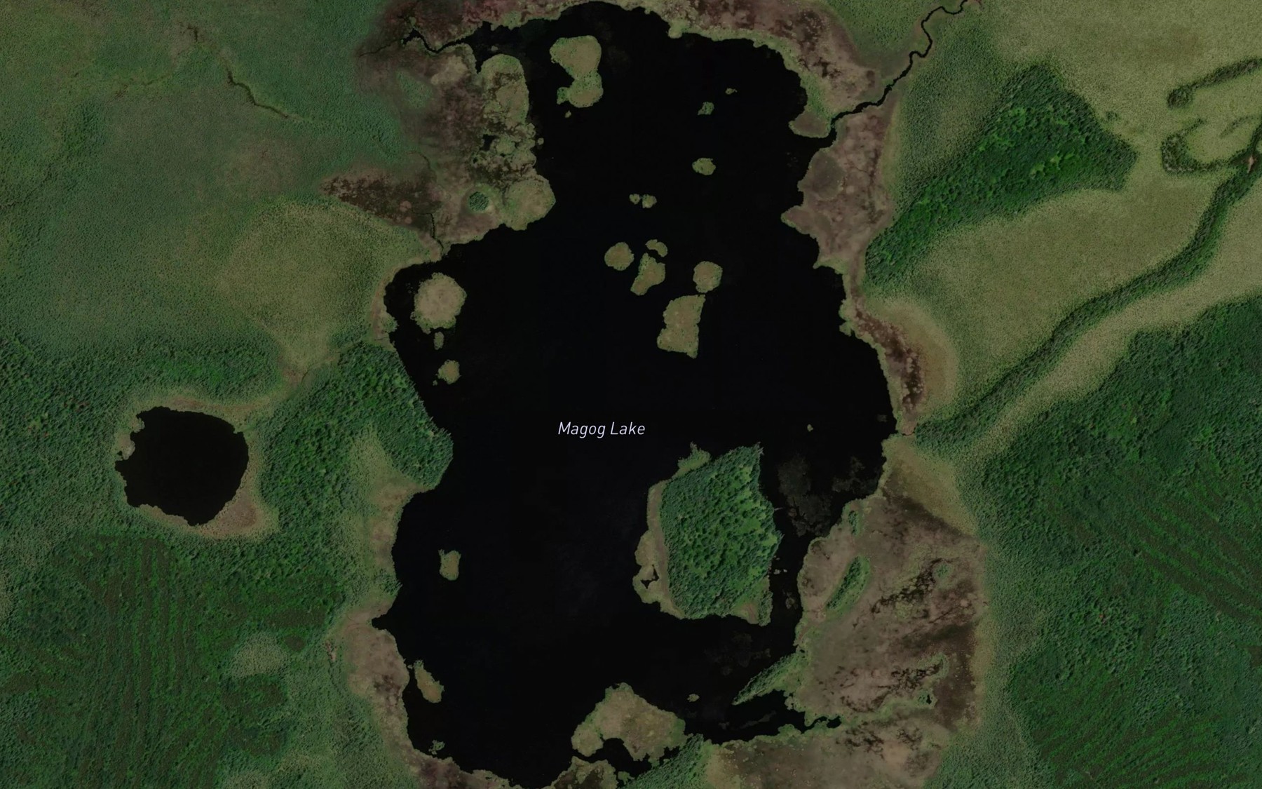 Satellite map of the Magog Lake
