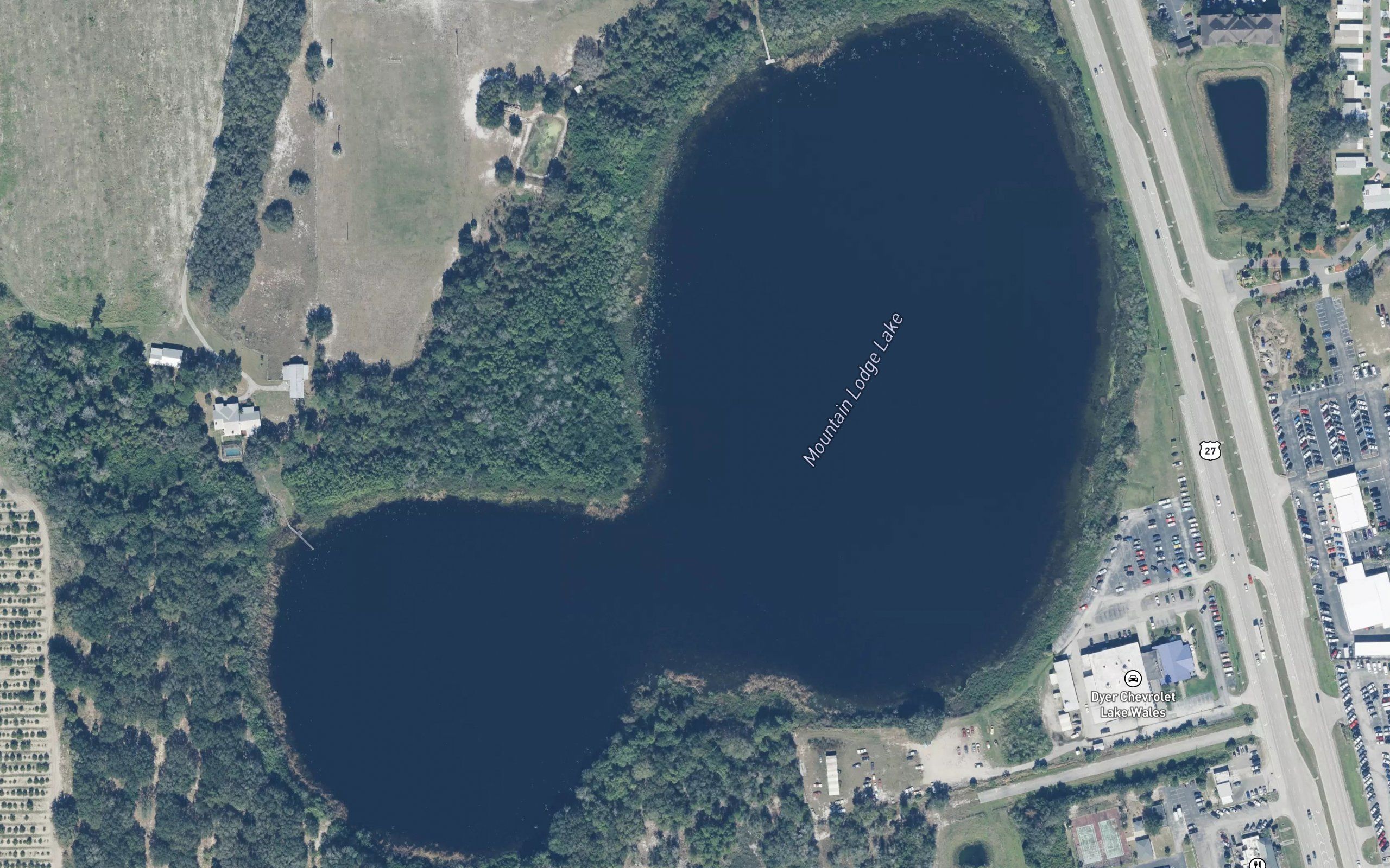 Mountain Lodge Lake