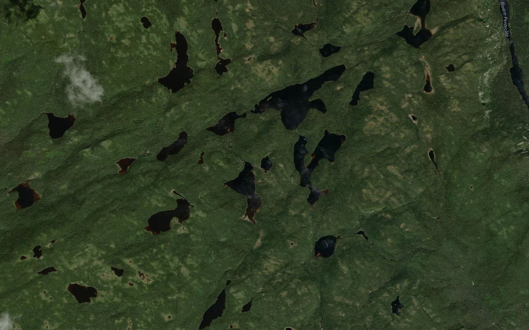 Satellite map of the Lac Caloisson