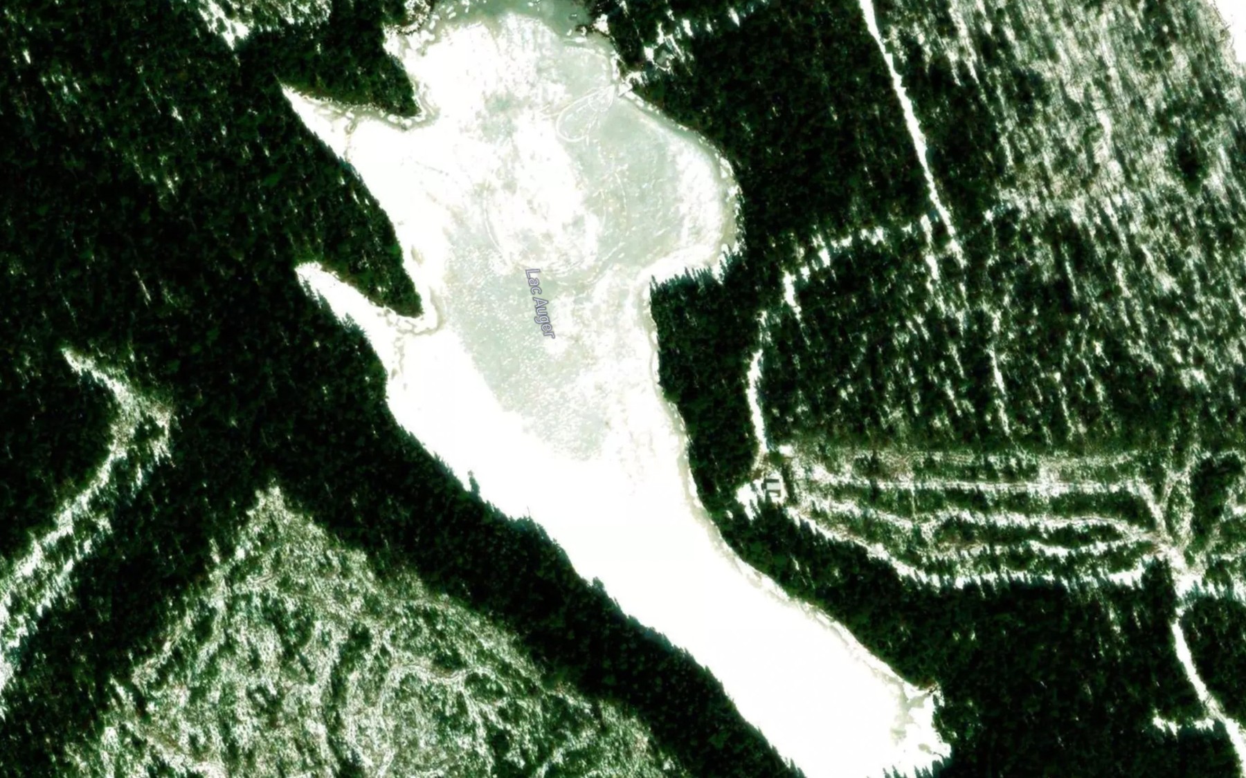 Satellite map of the Lac Auger