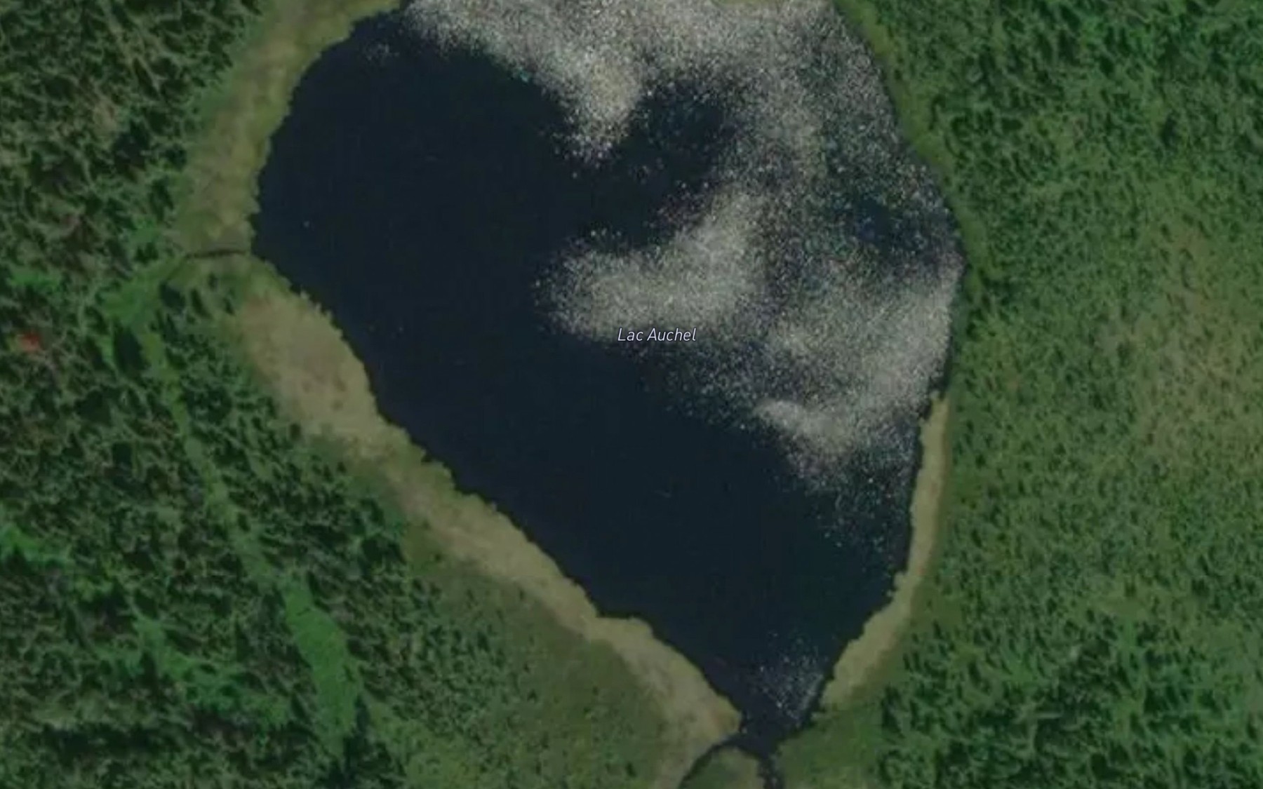 Satellite map of the Lac Auchel
