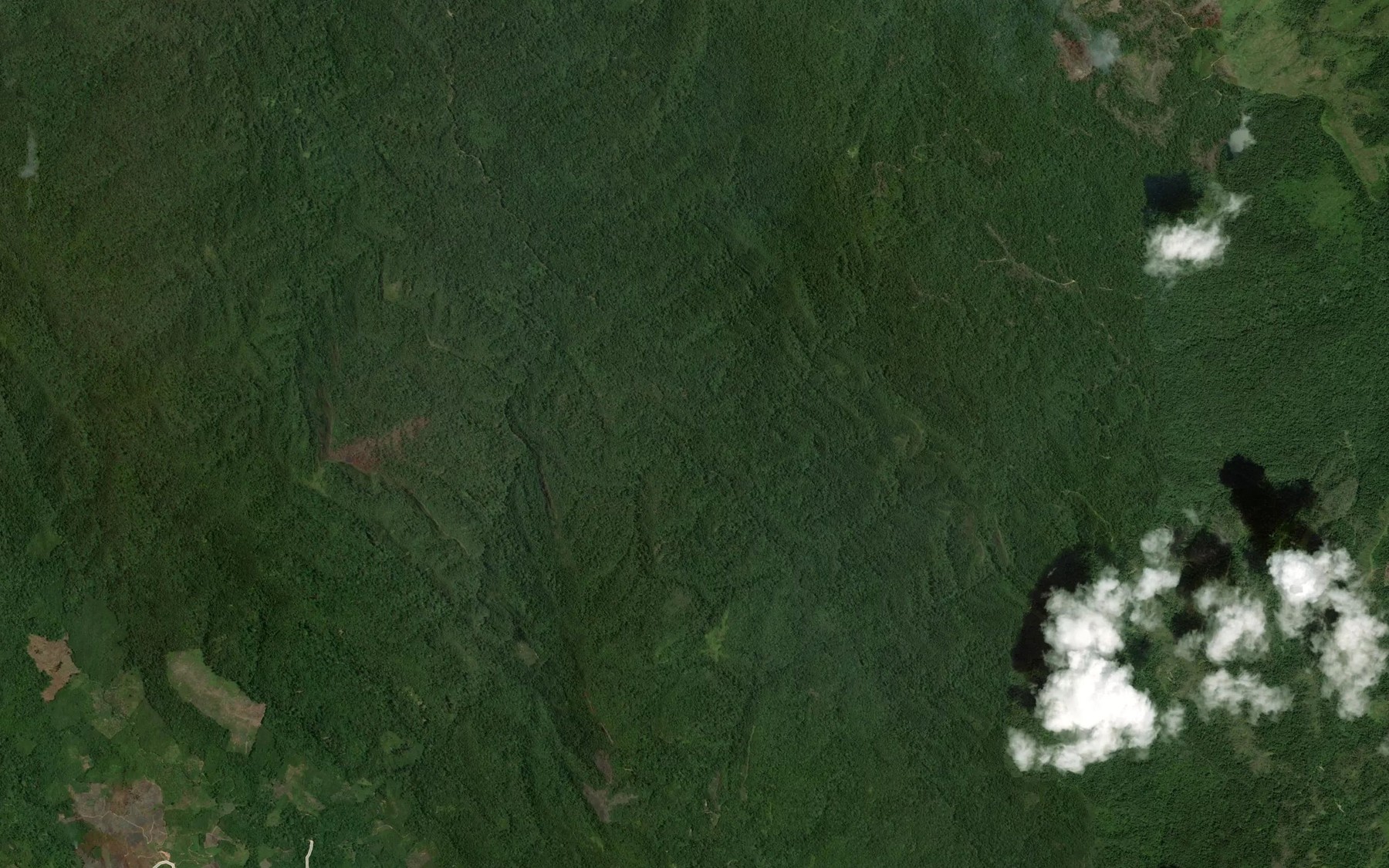 Satellite map of the Aek Langge Menek