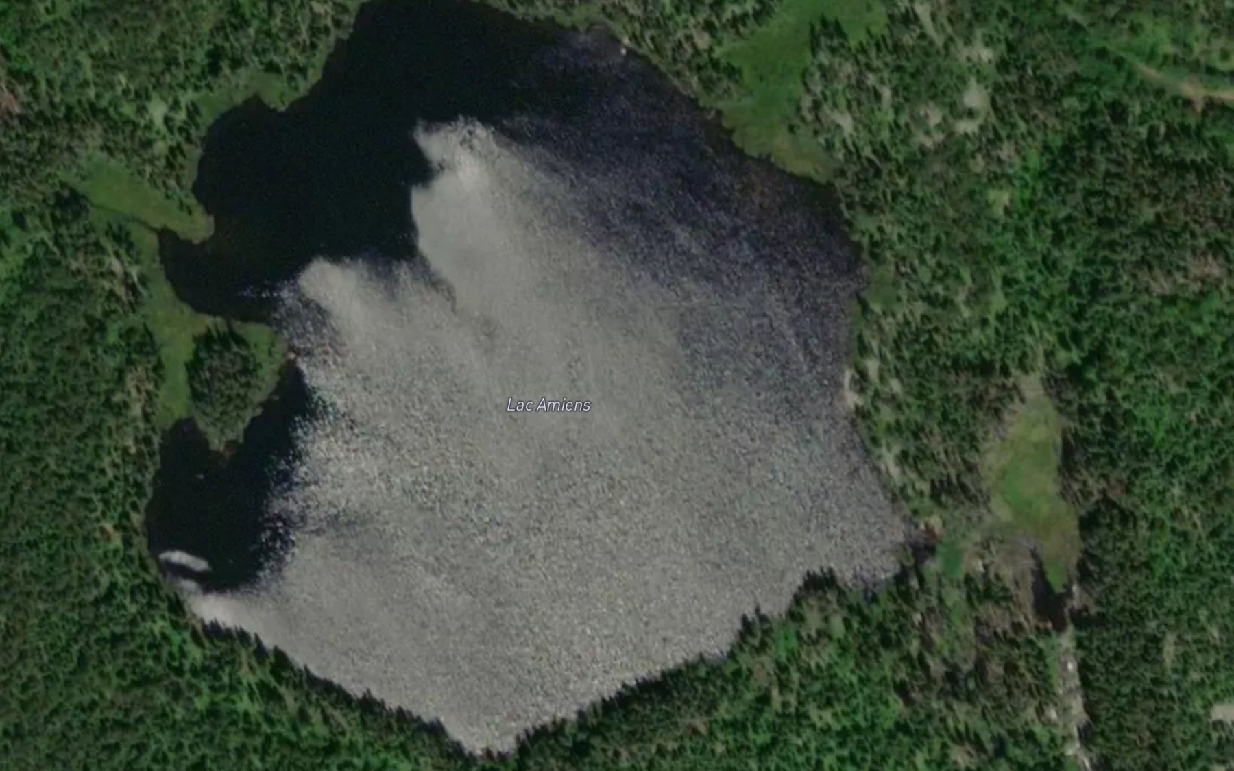 Satellite map of the Lac Amiens