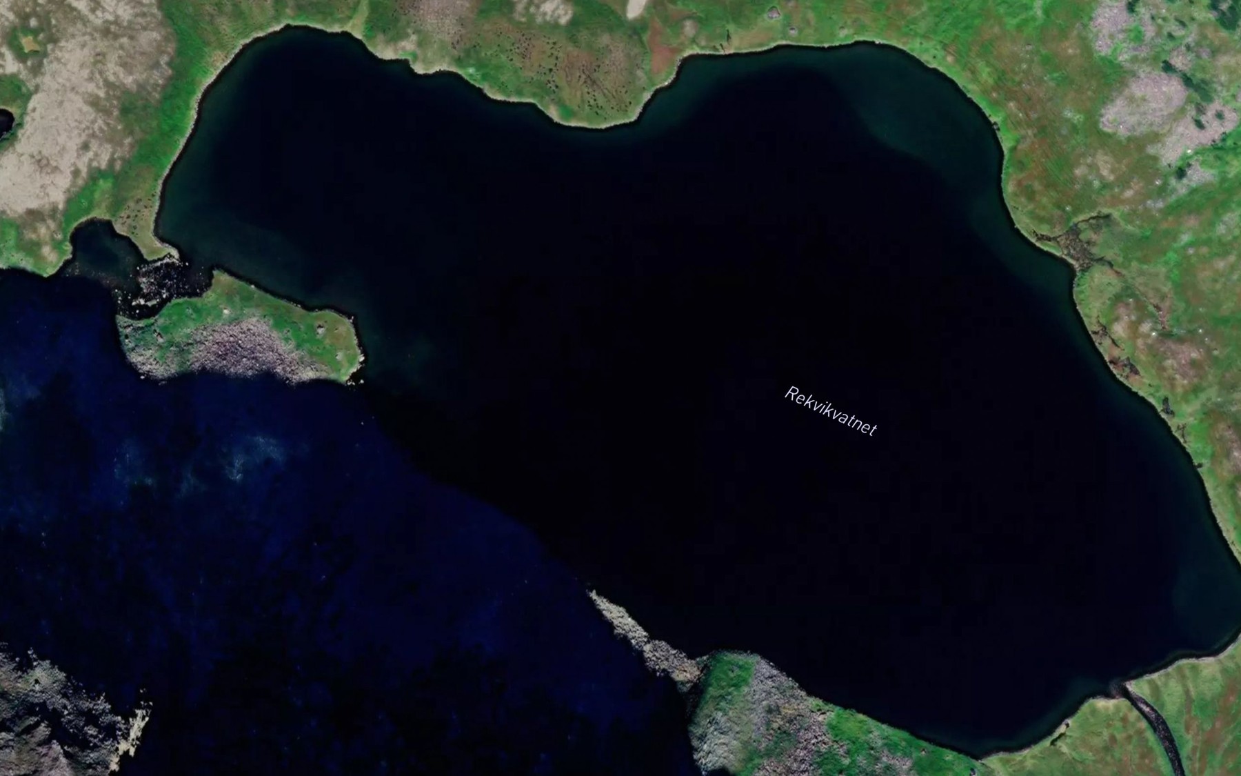 Satellite map of the Rekvikvatnet