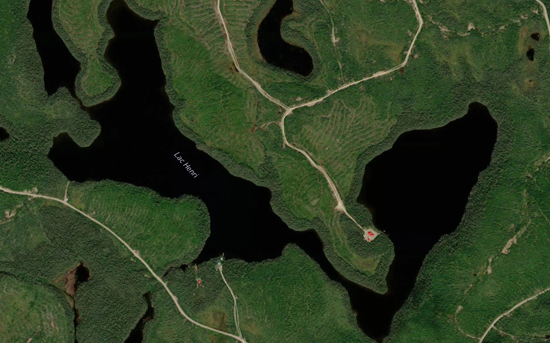 Satellite map of the Lac Henri