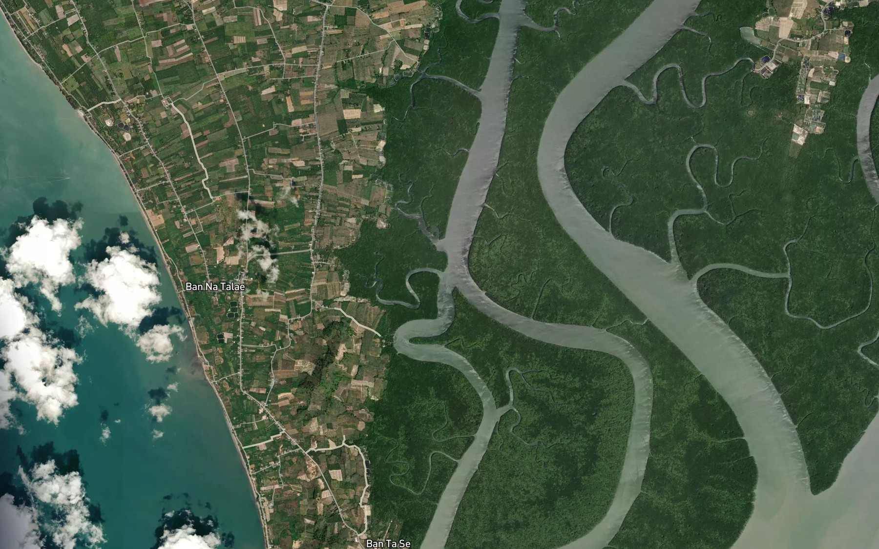 Satellite map of the Khlong Kan Ram