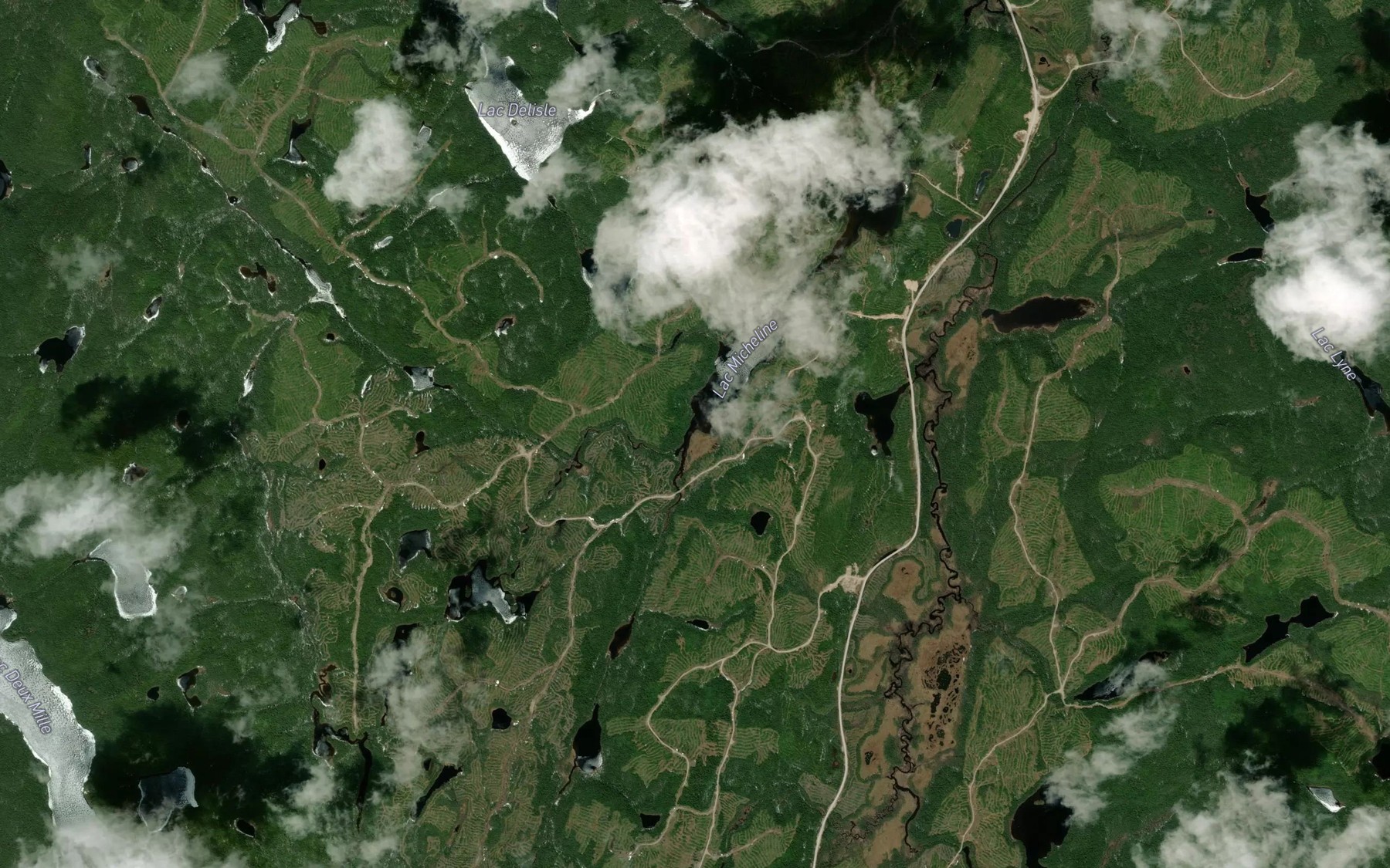 Satellite map of the Ruisseau du Maillon