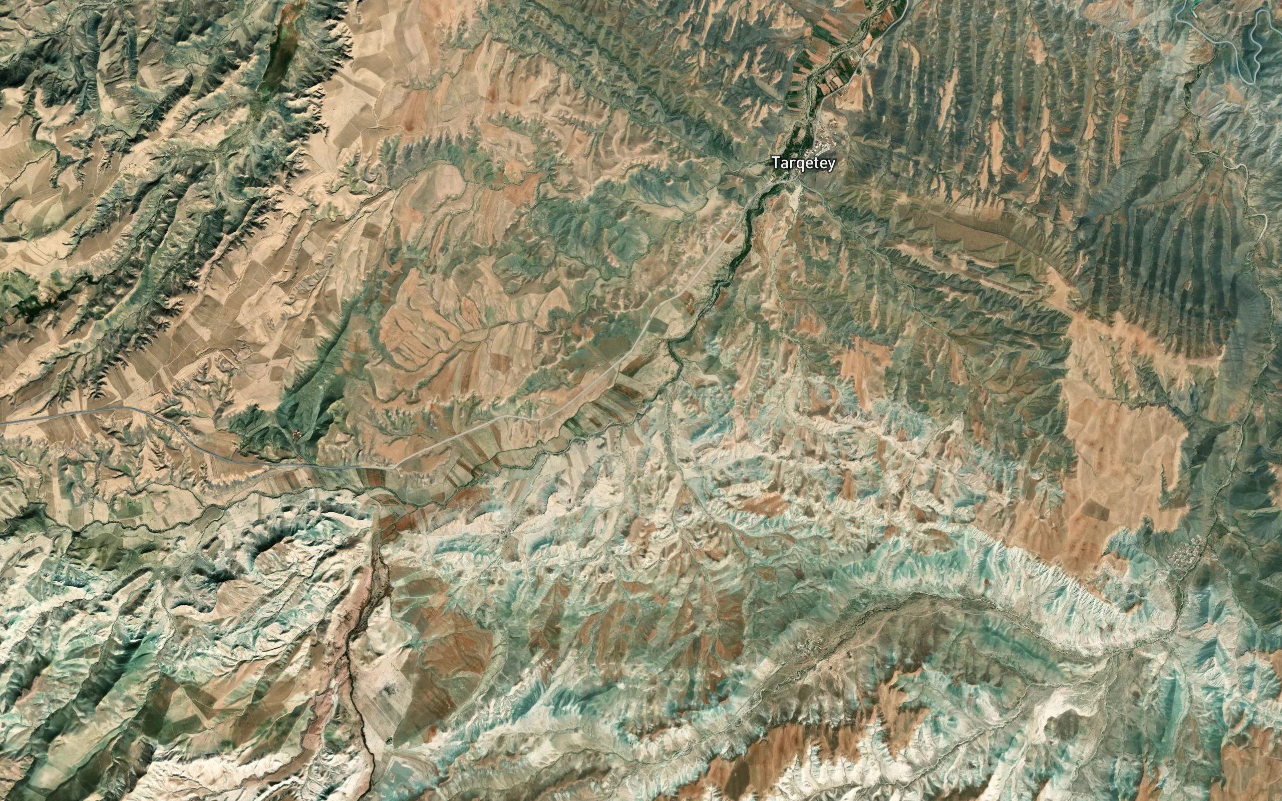 Sar Cheshmeh-ye Rah-e Chahchaheh