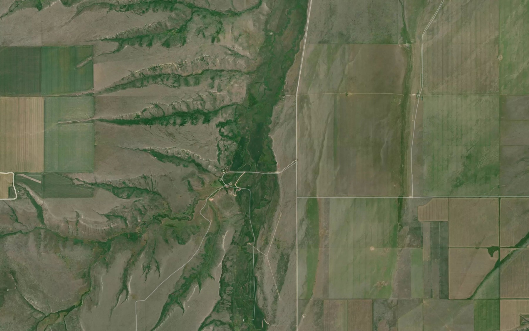 Satellite map of the 13N13E23DB__01 Spring