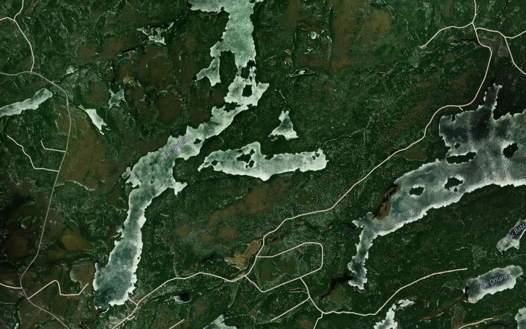 Satellite map of the Petit lac Quiblier