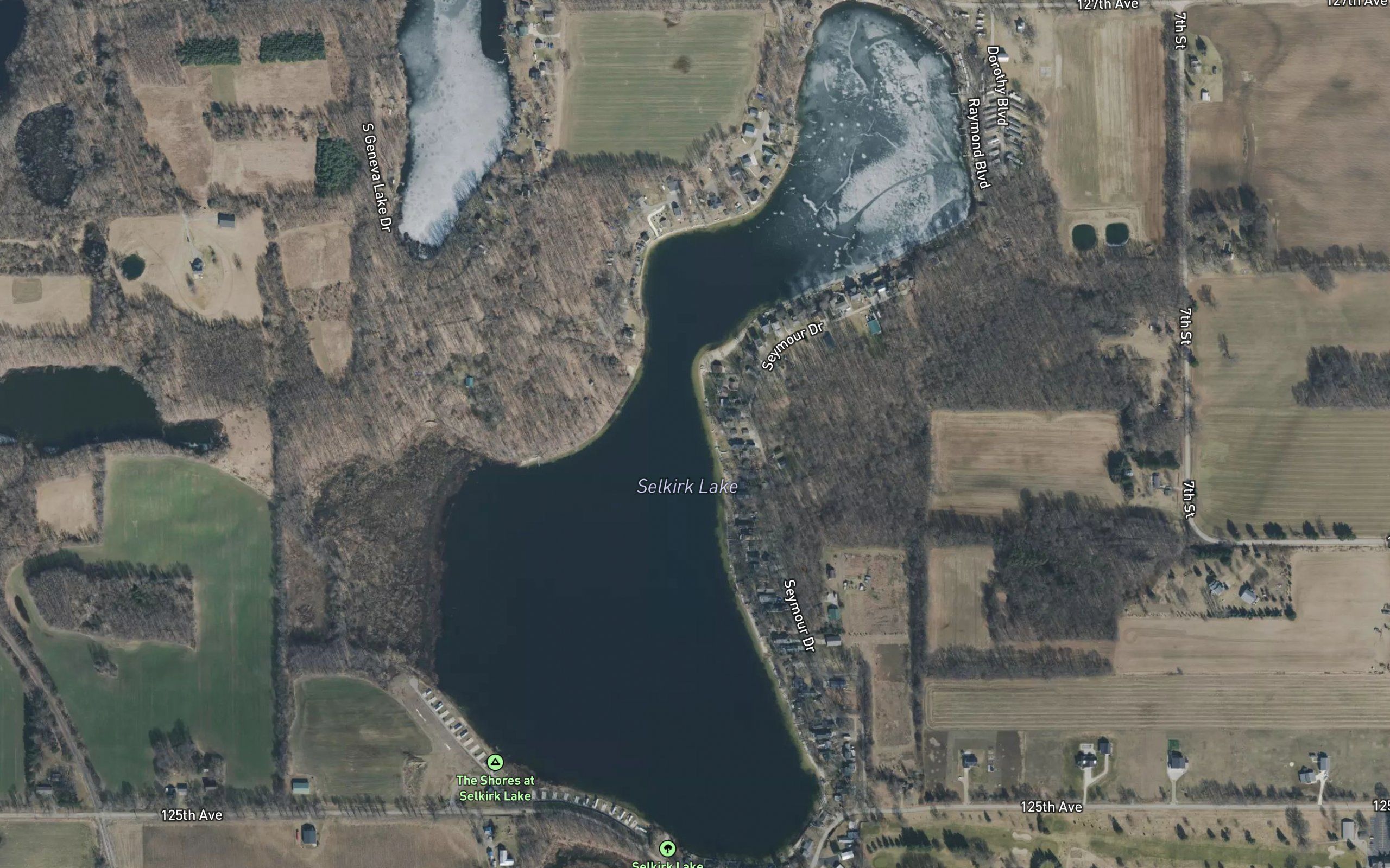 Selkirk Lake