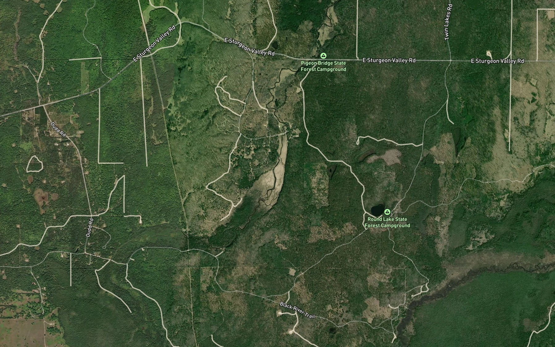 Satellite map of the Lansing Club Pond