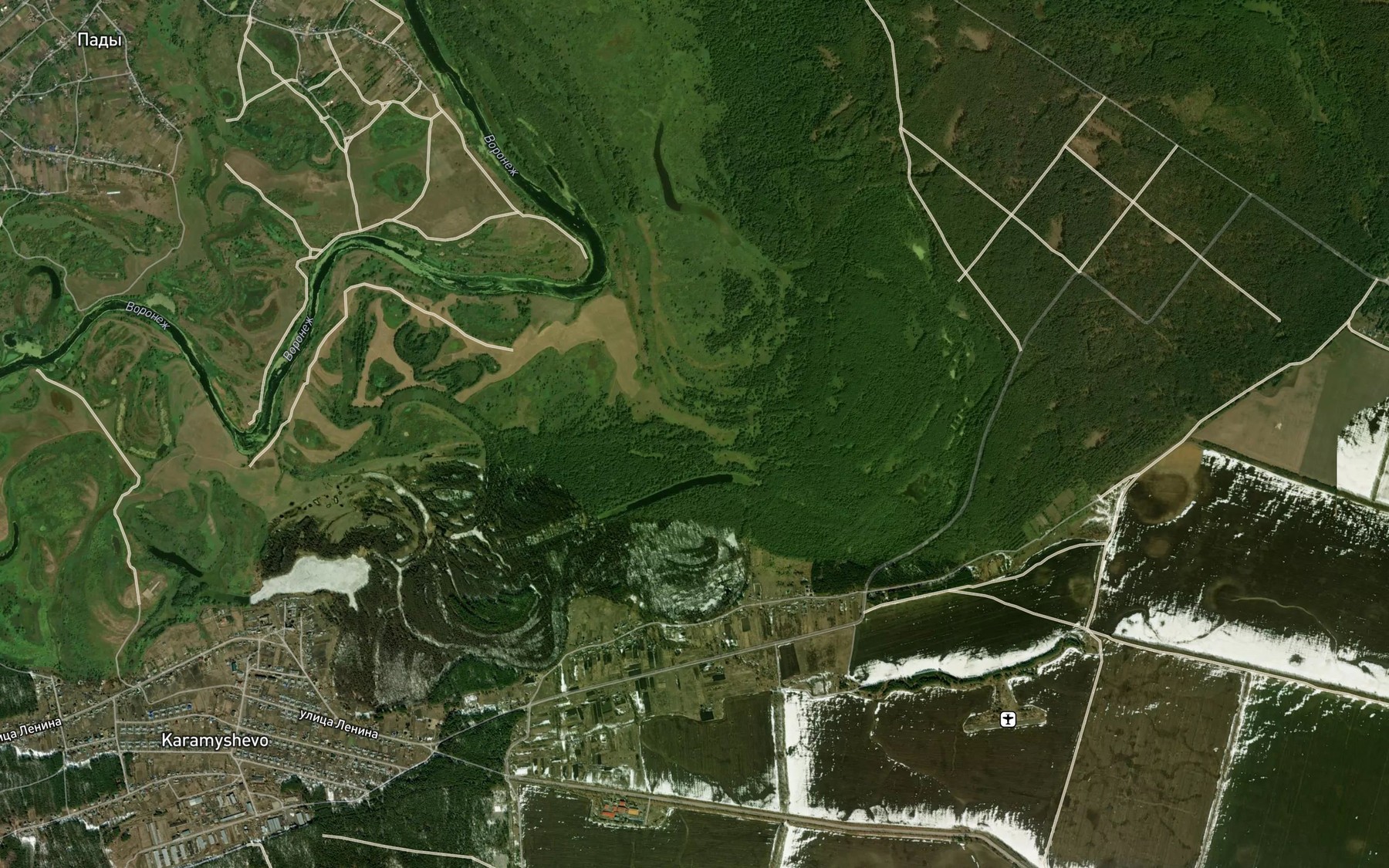 Satellite map of the Ozero Dukhovoye