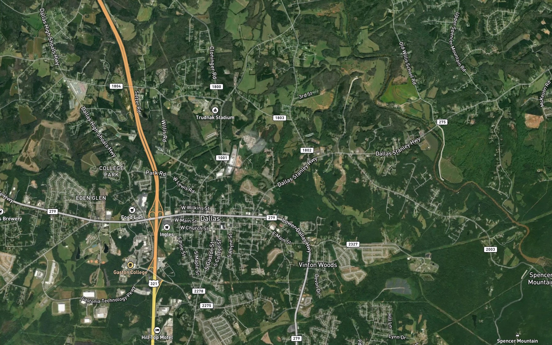 Satellite map of the Evans Lake