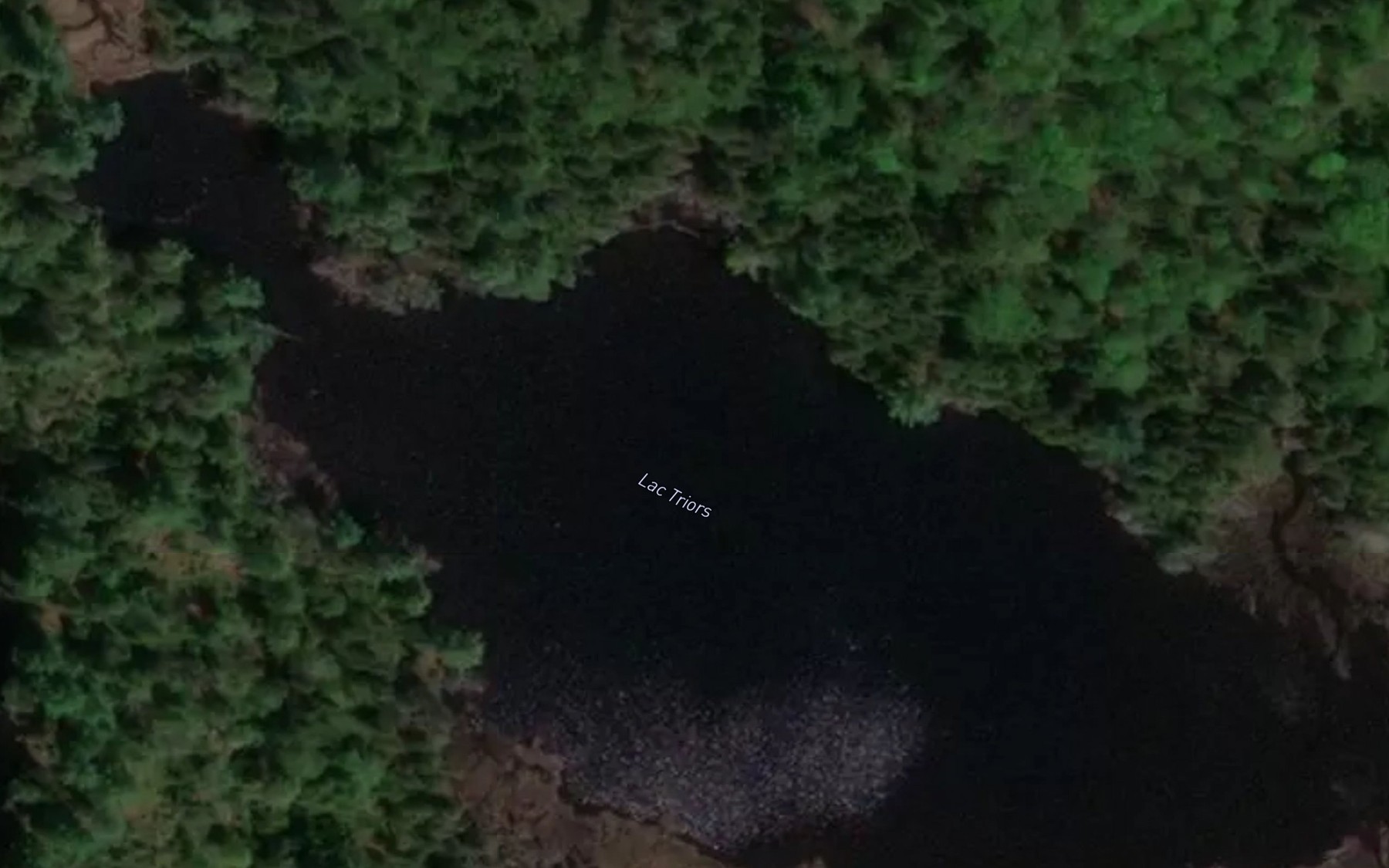 Satellite map of the Lac Triors
