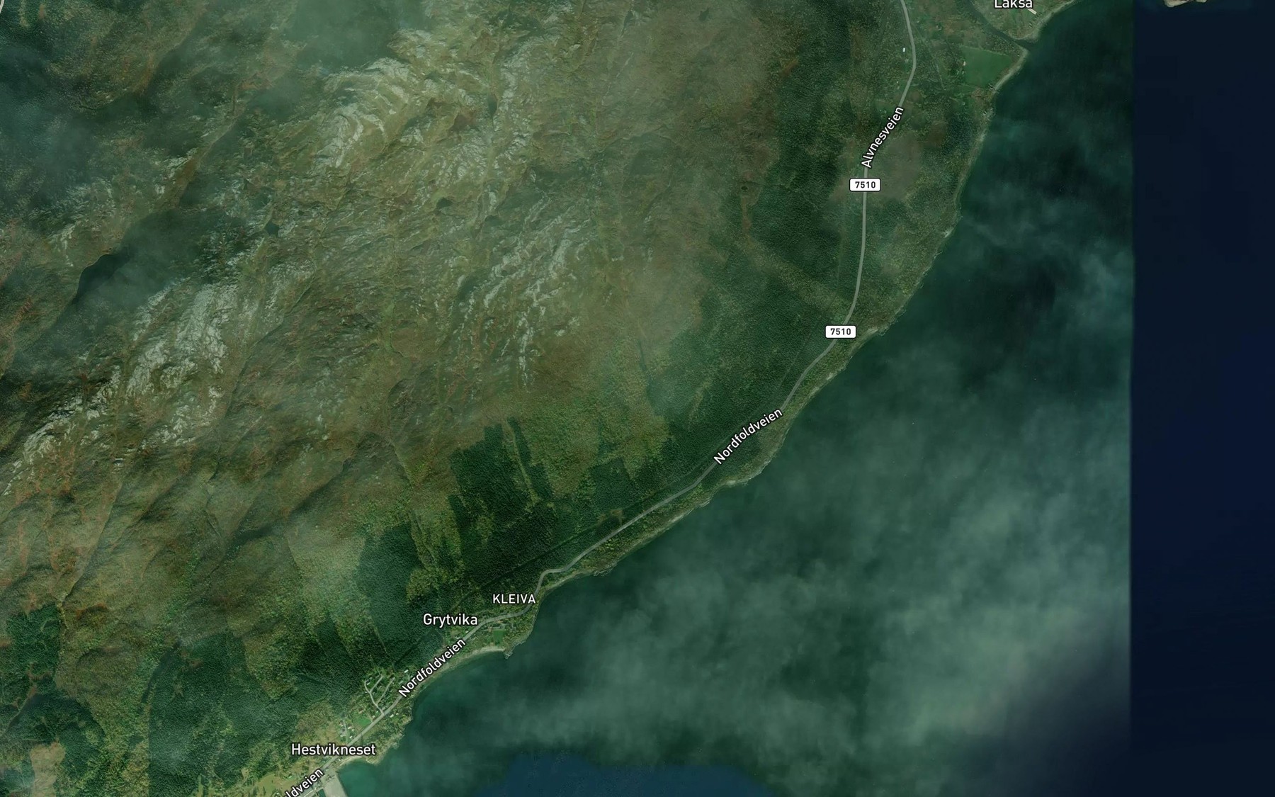 Satellite map of the Skjellelva