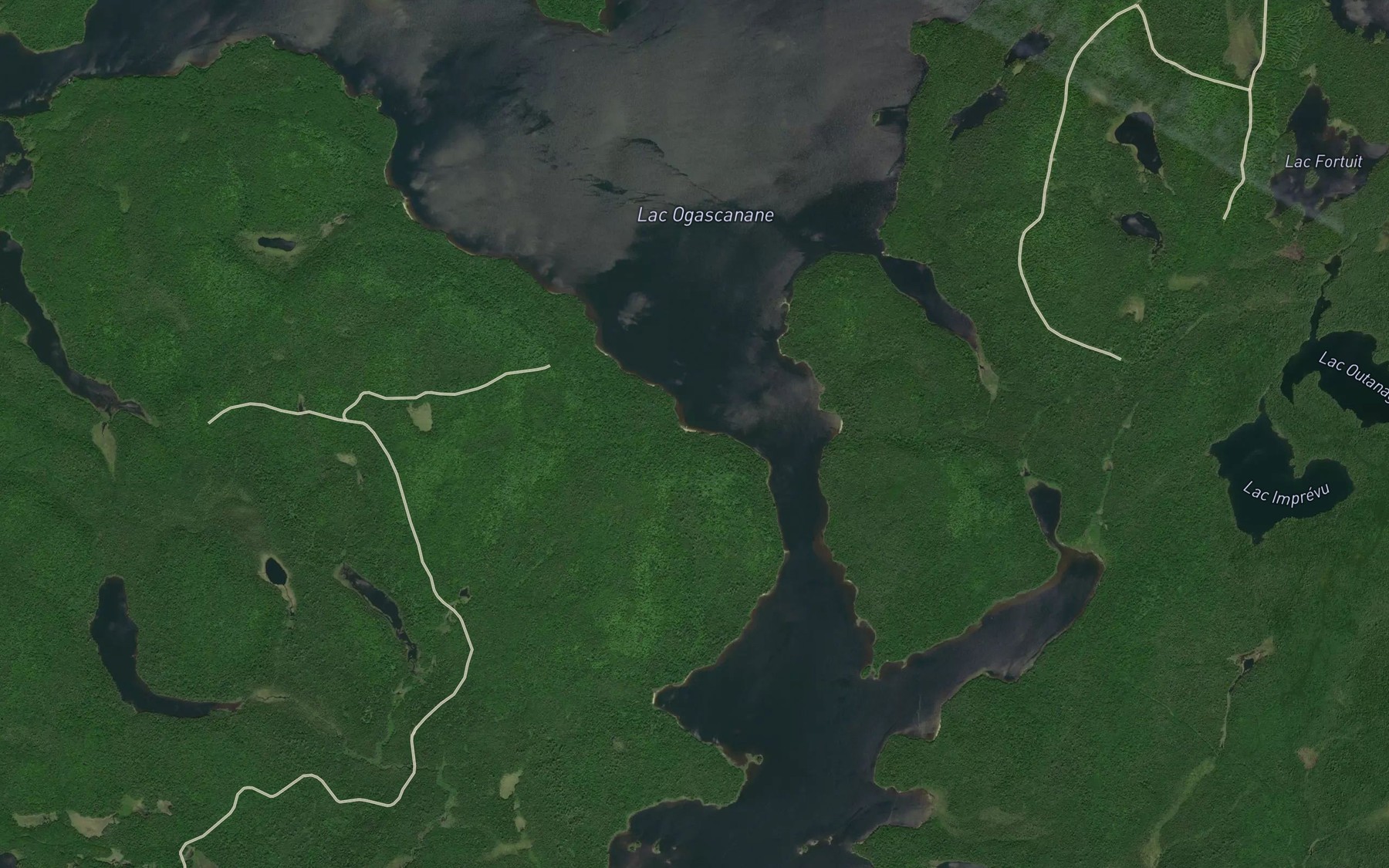 Satellite map of the Passe Smith