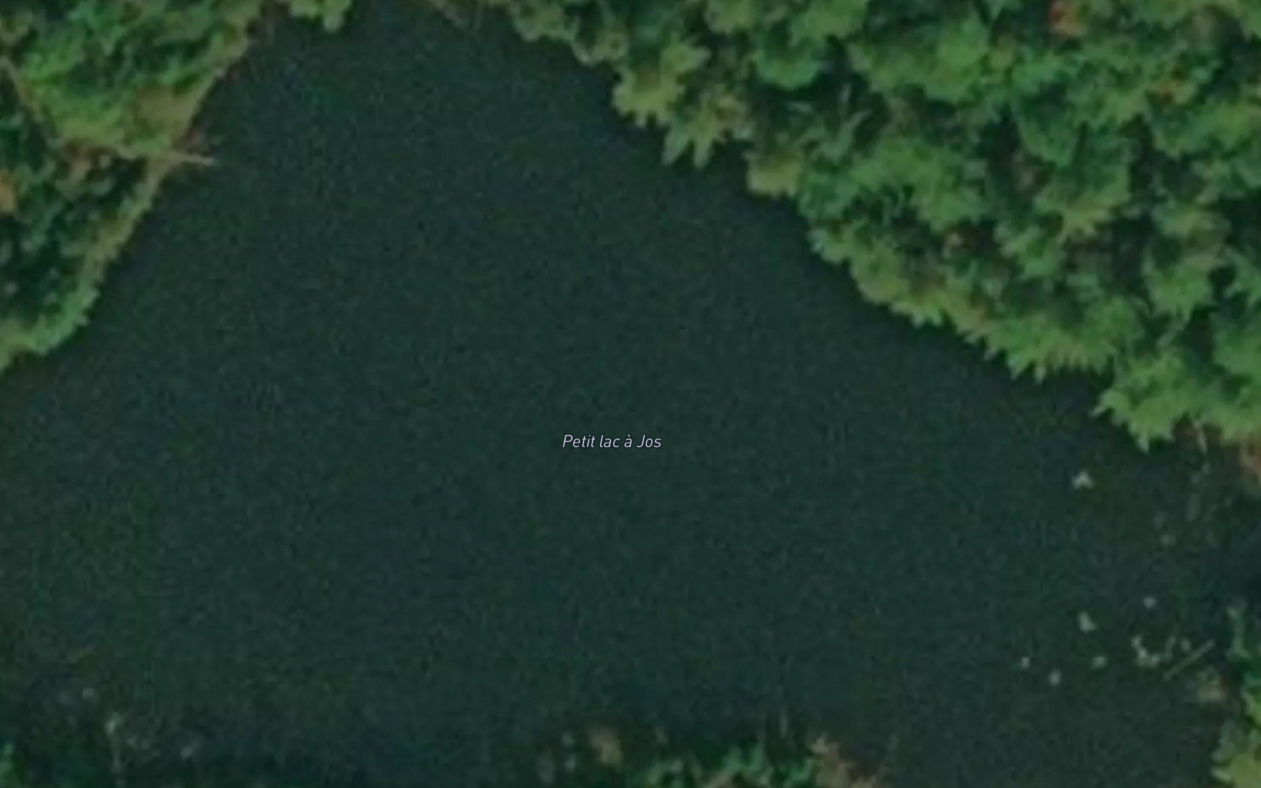 Petit lac a Jos