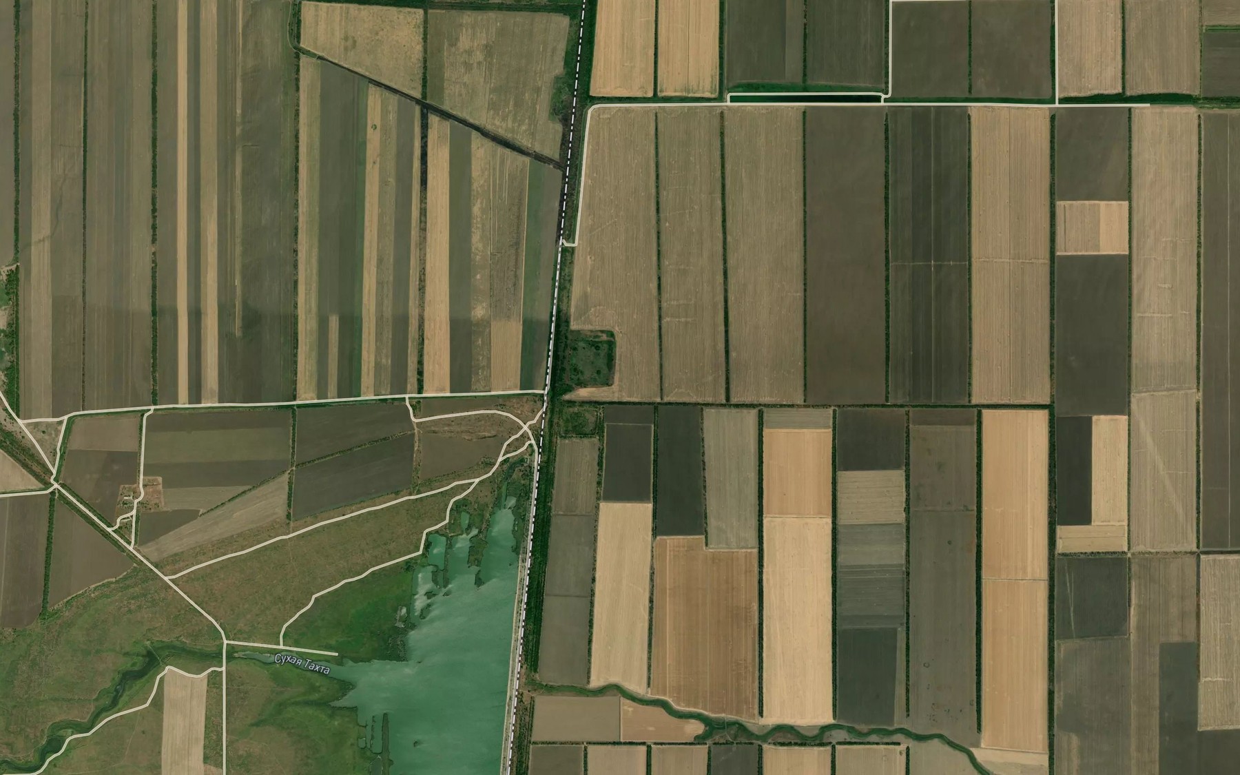 Satellite map of the Gorodovikovskoye Vodokhranilishche