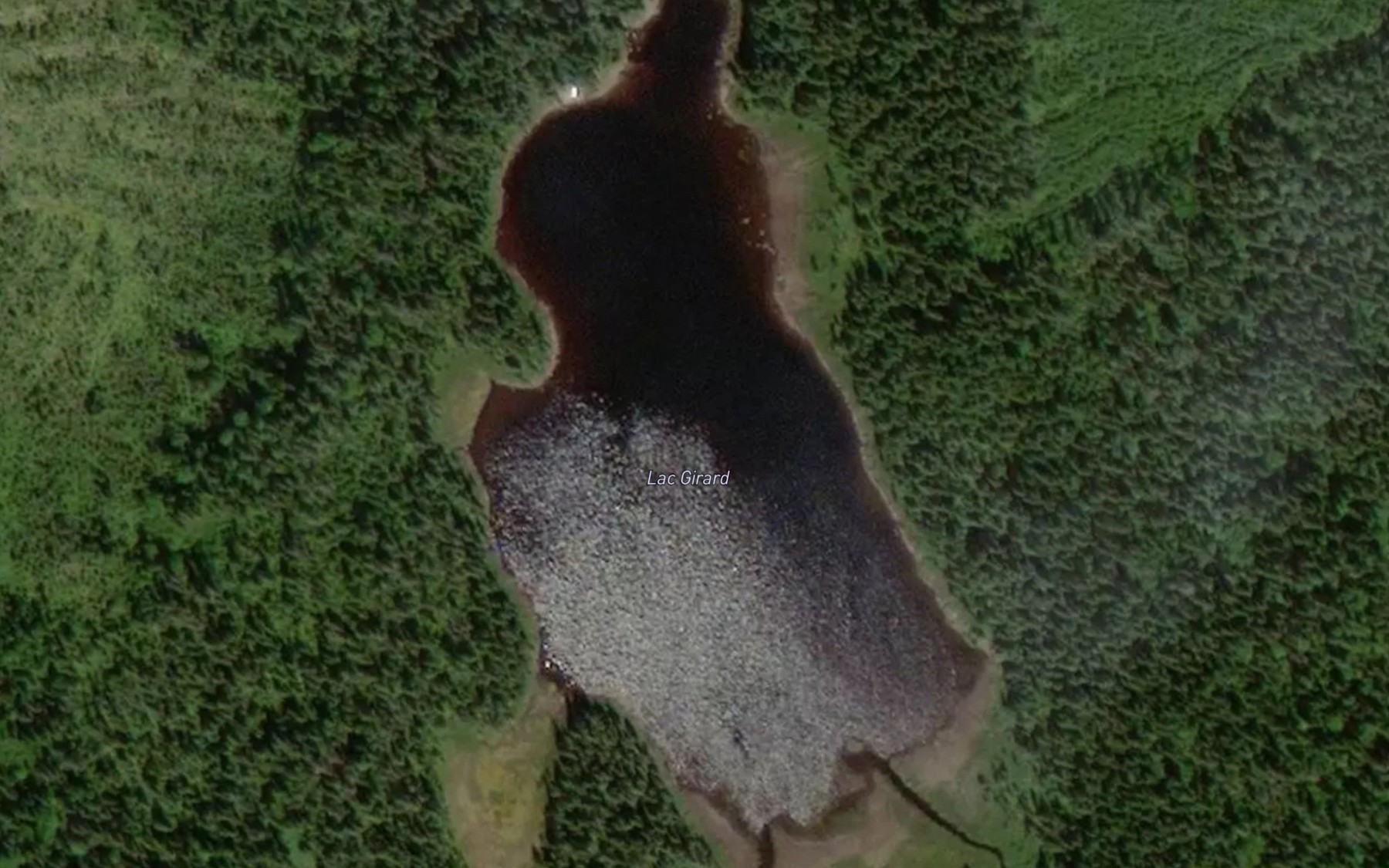 Satellite map of the Lac Girard