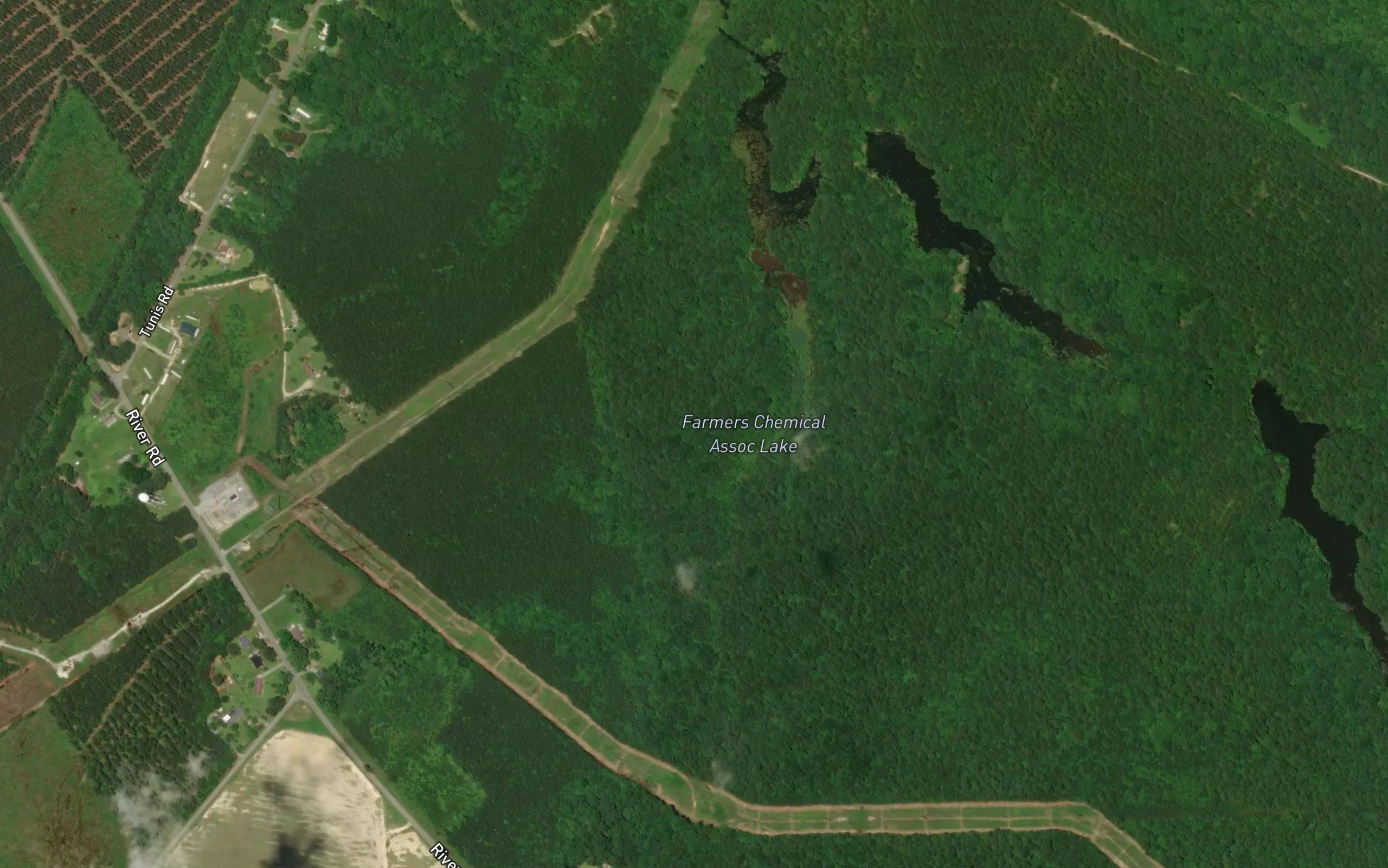 Farmers Chemical Assoc Lake