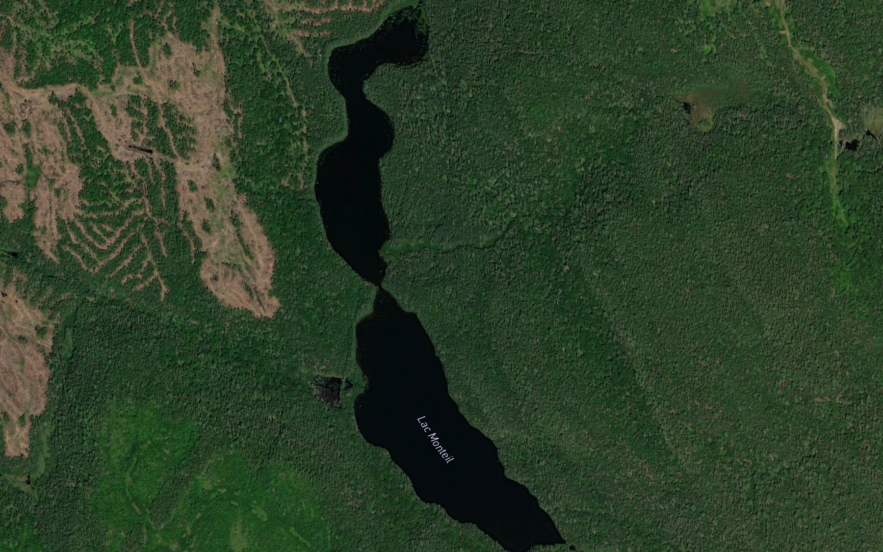 Satellite map of the Lac Monteil