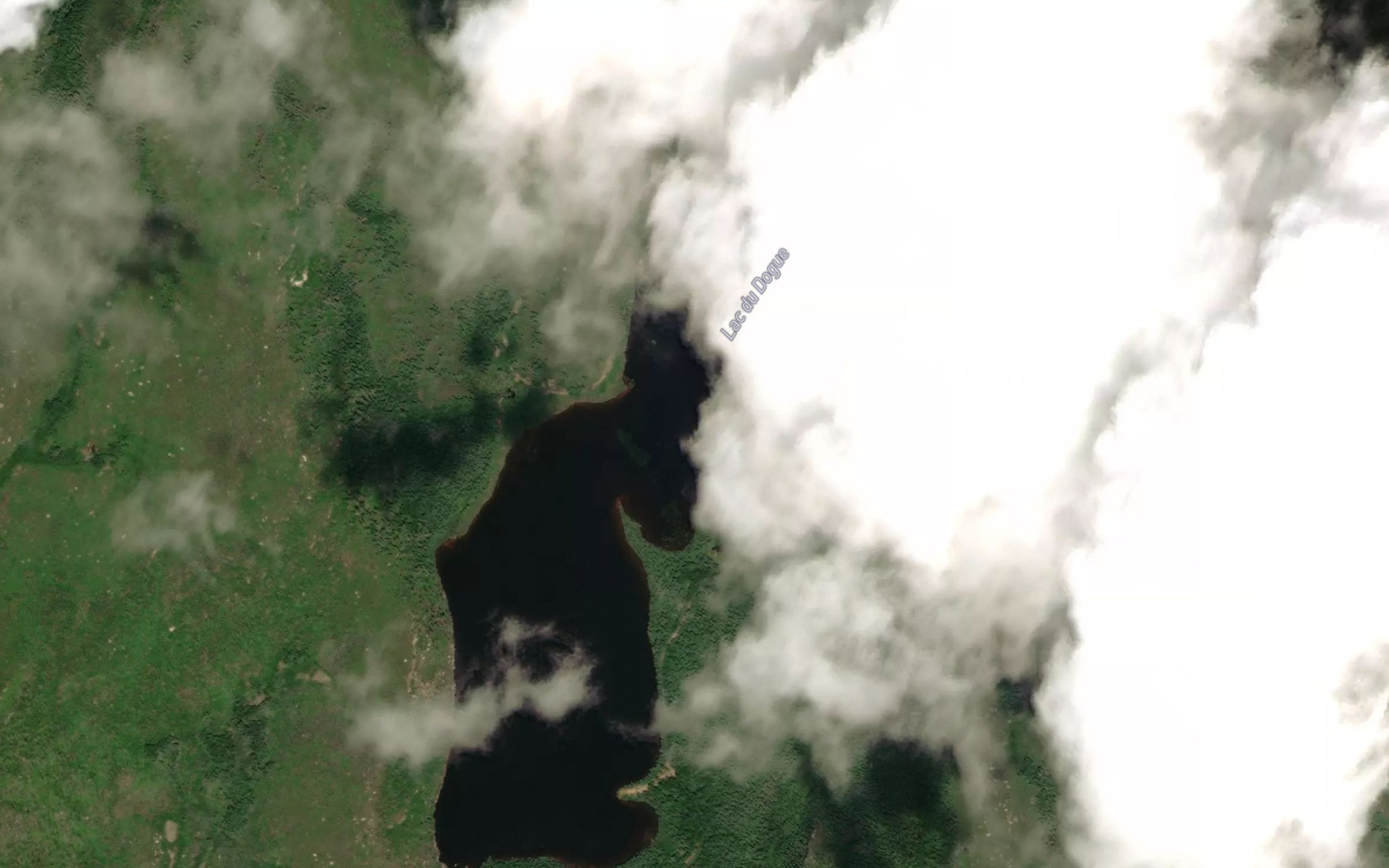 Satellite map of the Lac du Dogue