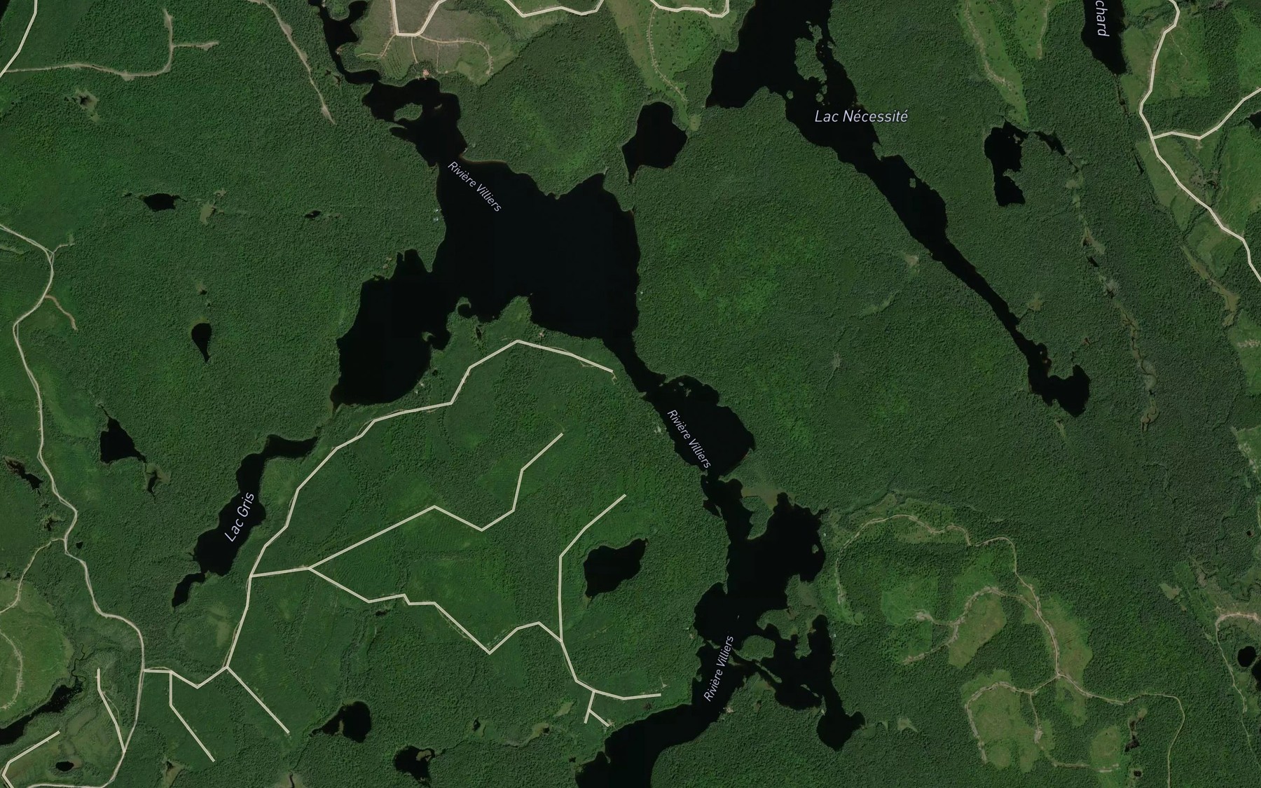 Satellite map of the Passe Toro