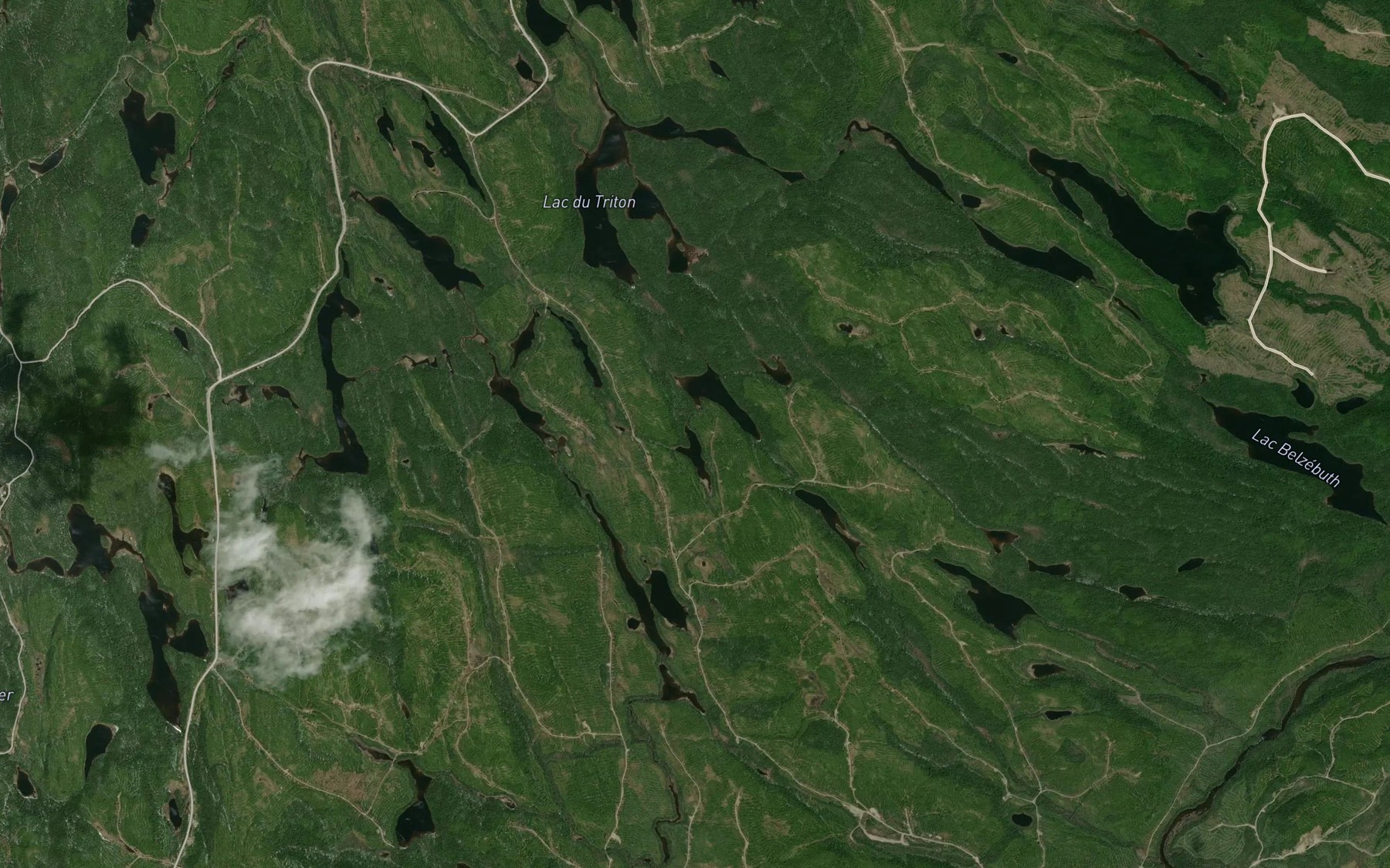 Satellite map of the Lac Saphir