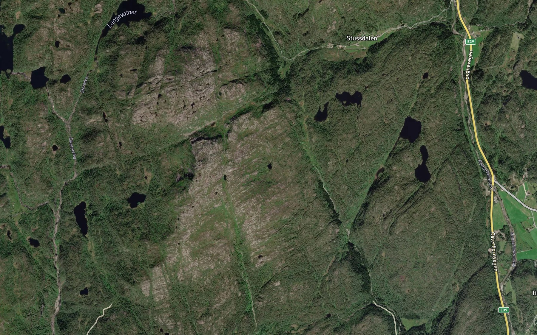 Satellite map of the Fjellbotnstjorni