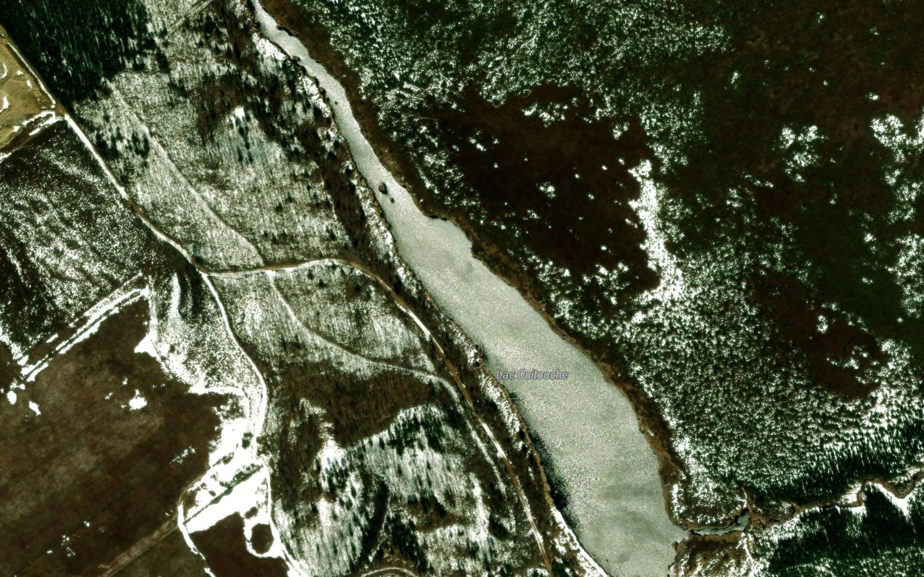 Satellite map of the Lac Ouitouche