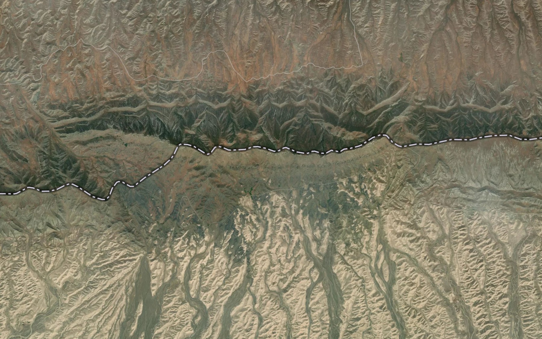Satellite map of the Cheshmeh-ye Bagh-e Sarhang