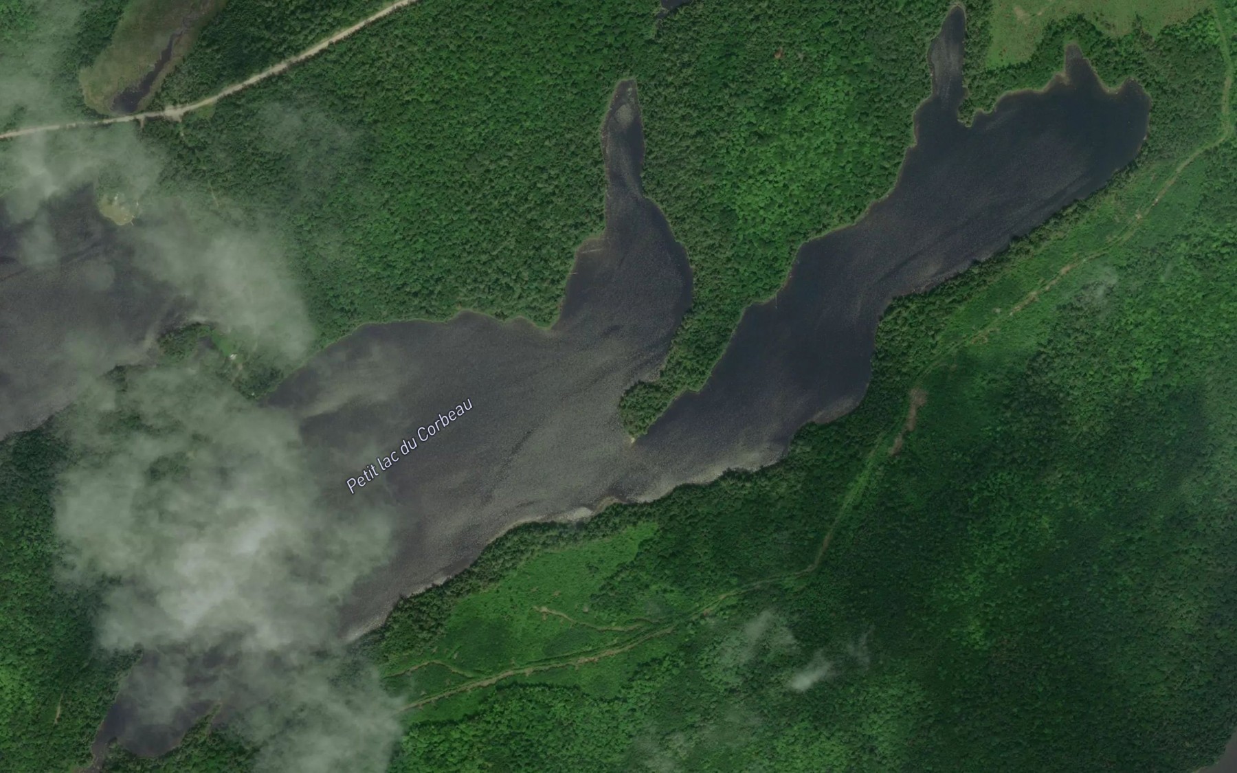 Satellite map of the Petit lac du Corbeau