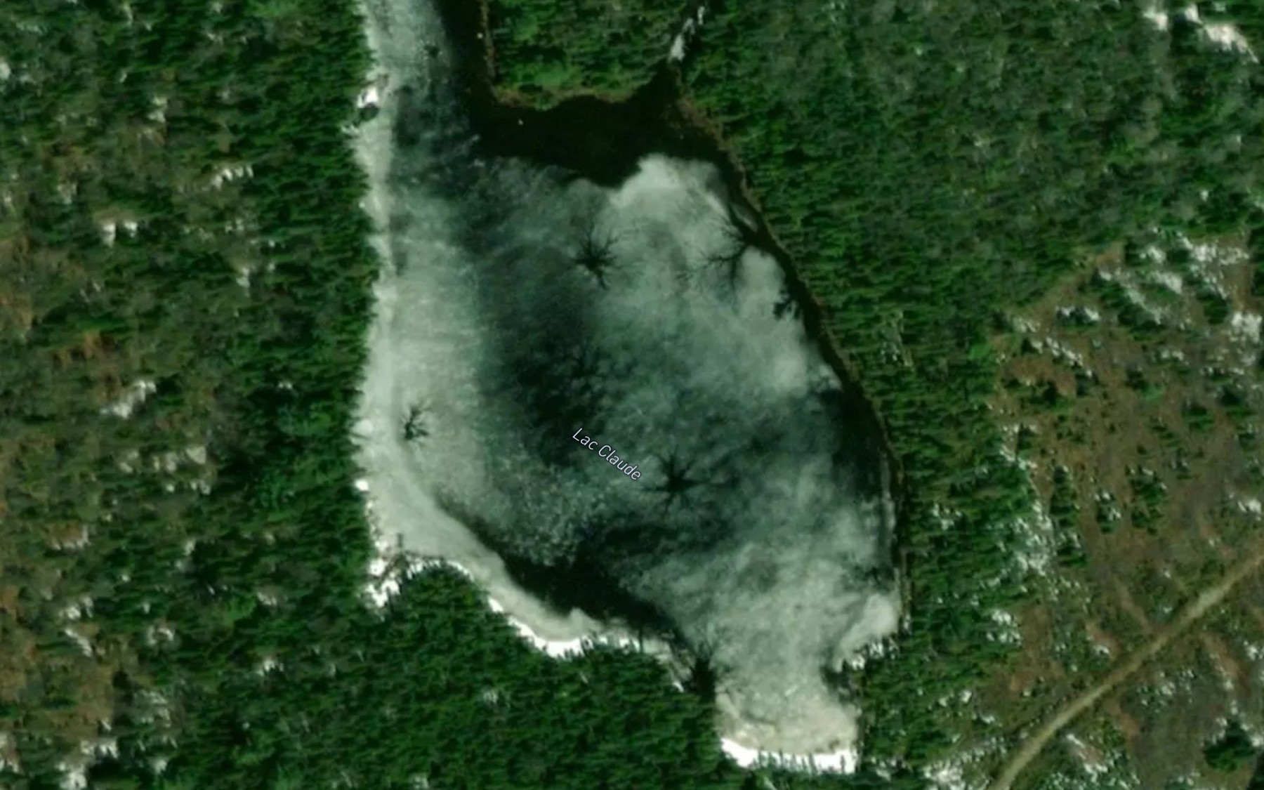 Satellite map of the Lac Claude