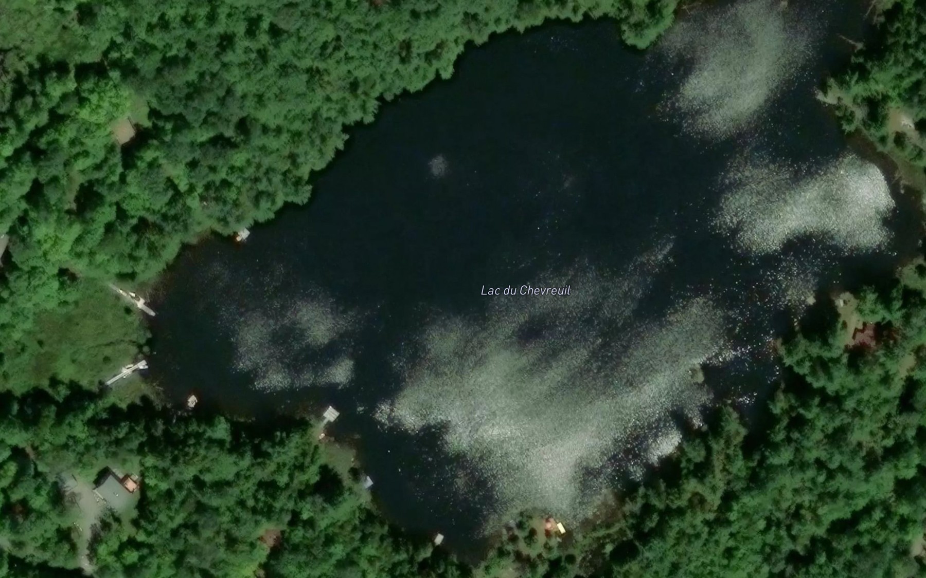 Satellite map of the Lac du Chevreuil
