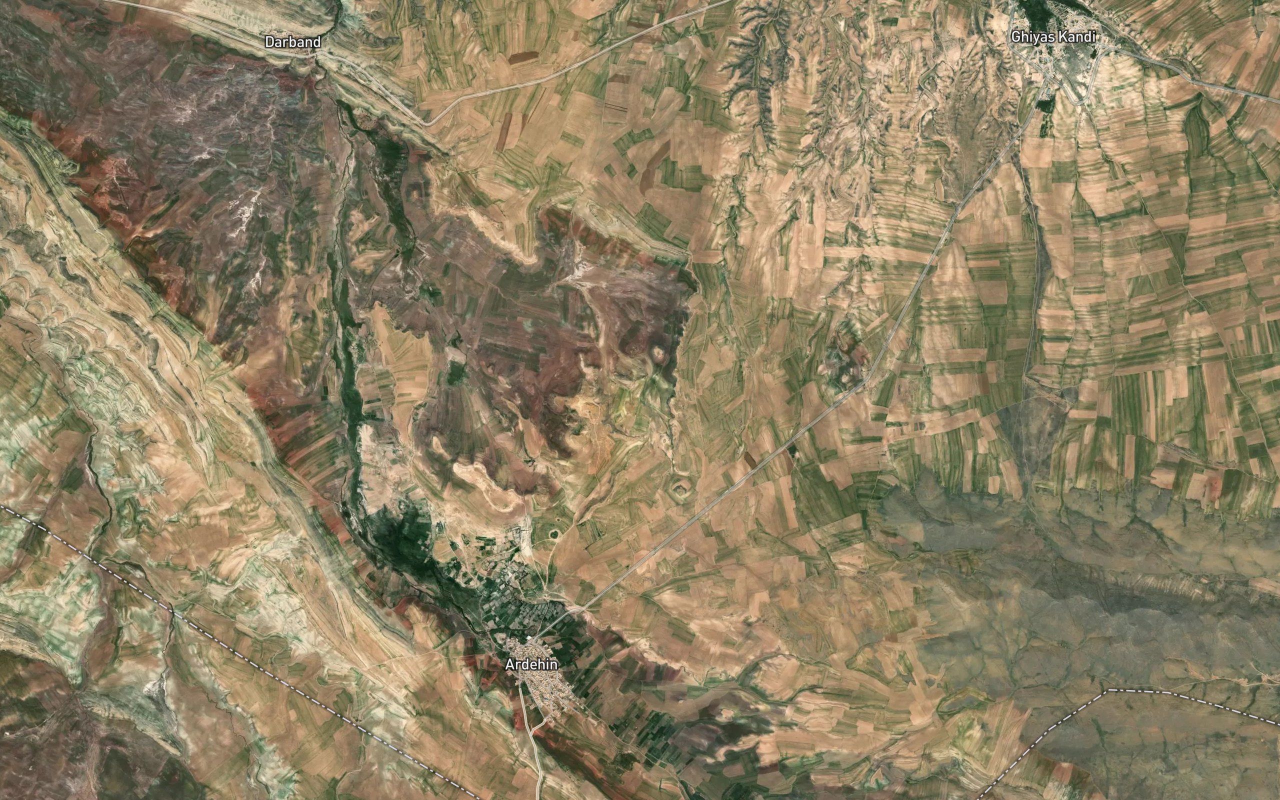 Cheshmeh-ye `Abbas Qala`