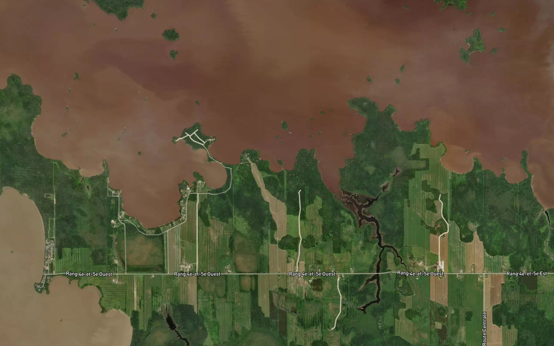 Satellite map of the Cours d'eau Bechard