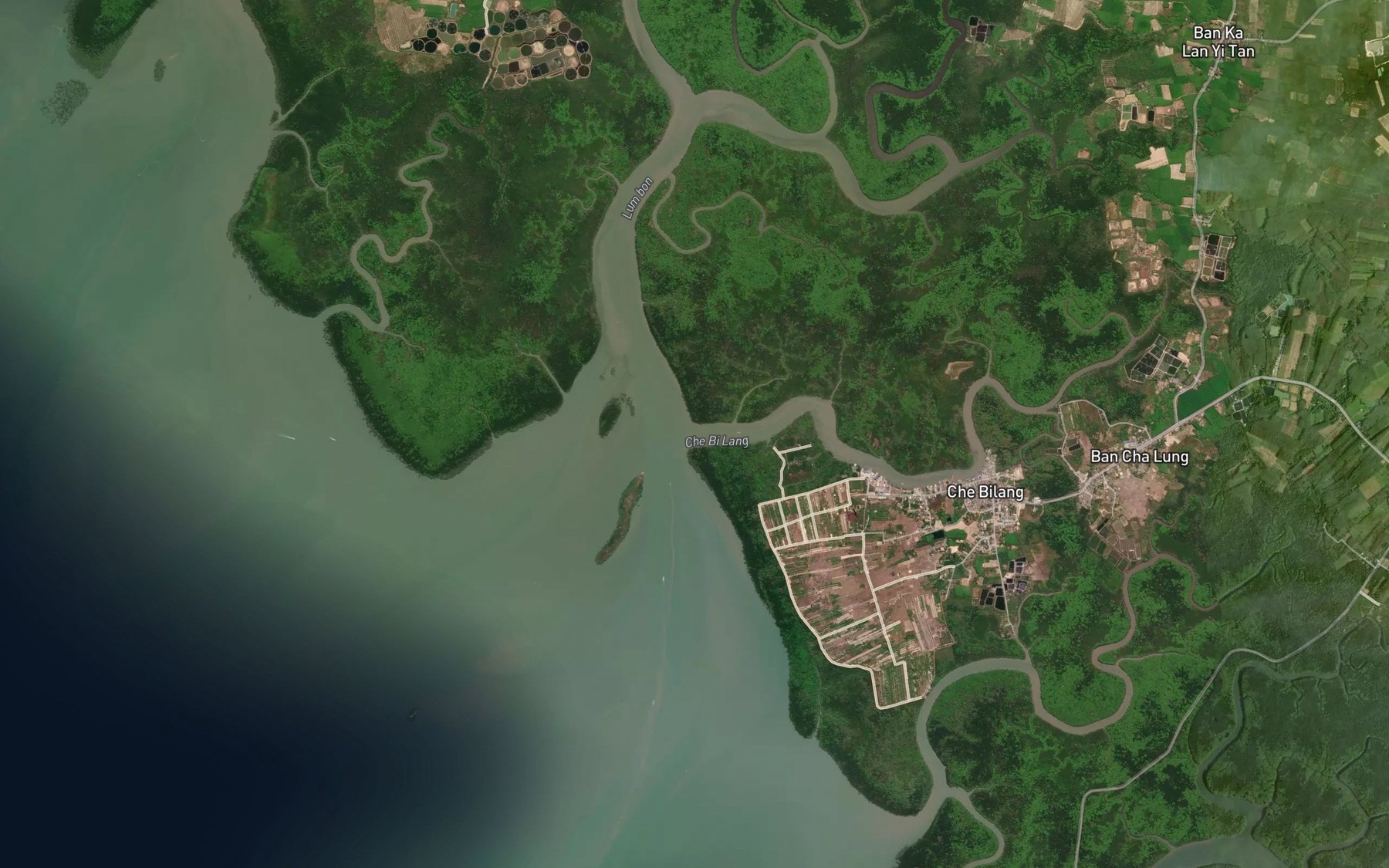 Satellite map of the Khlong Che Bilang